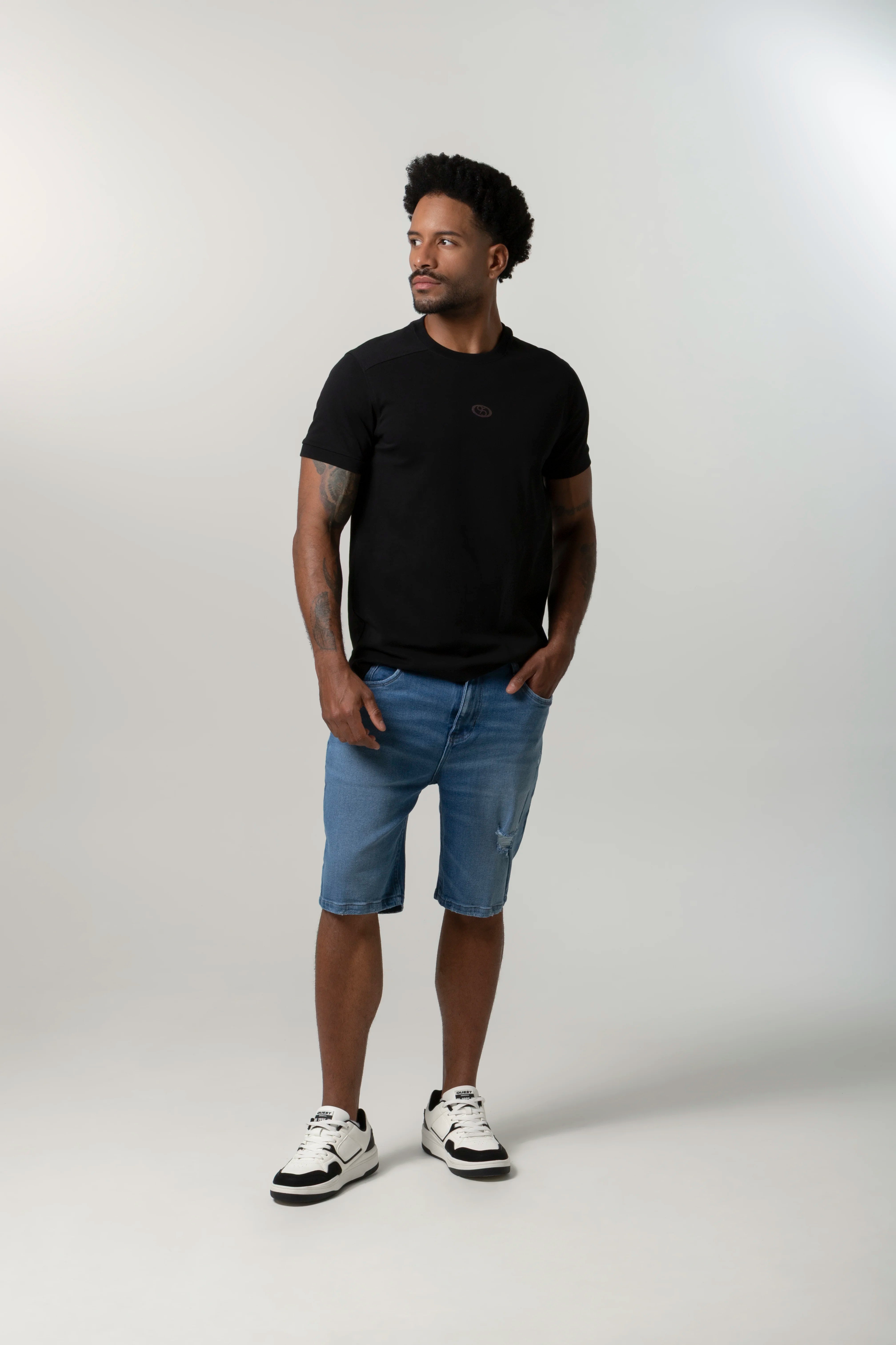 BERMUDA 5 BOLSILLOS COLOR AZUL MEDIO