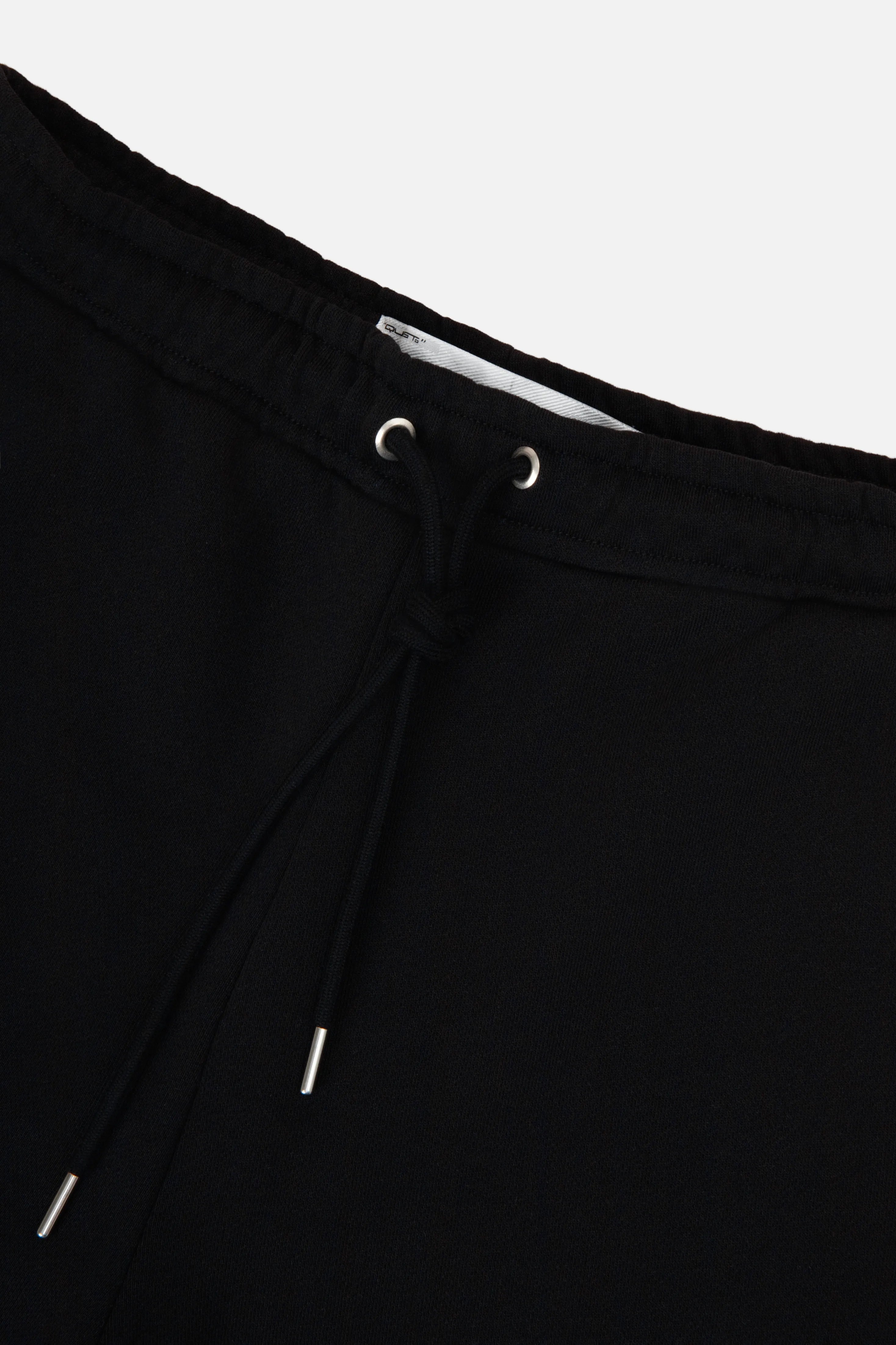 BERMUDA JOGG COLOR NEGRO