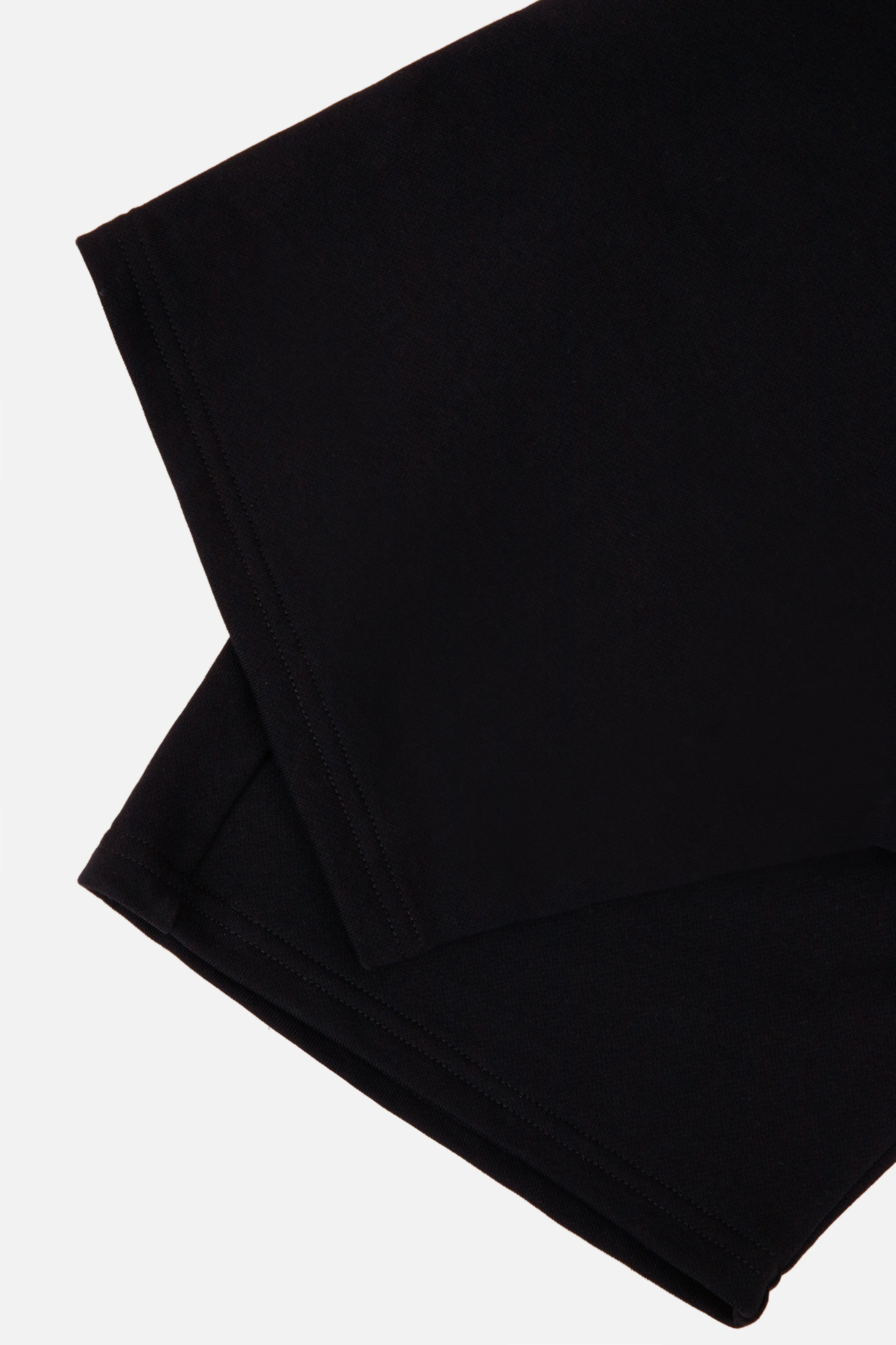 BERMUDA JOGG COLOR NEGRO