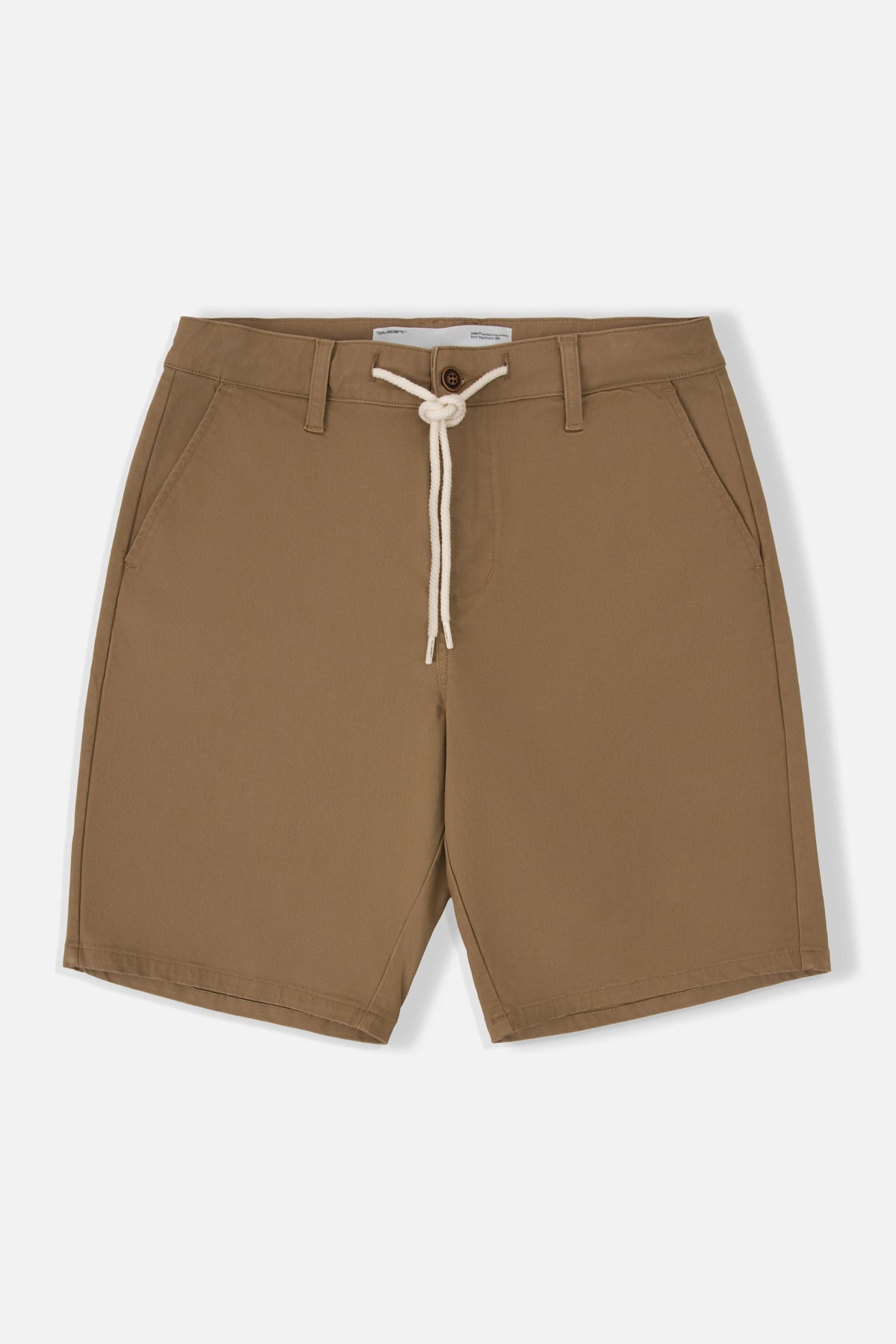 BERMUDA TIPO CHINO COLOR KAKI