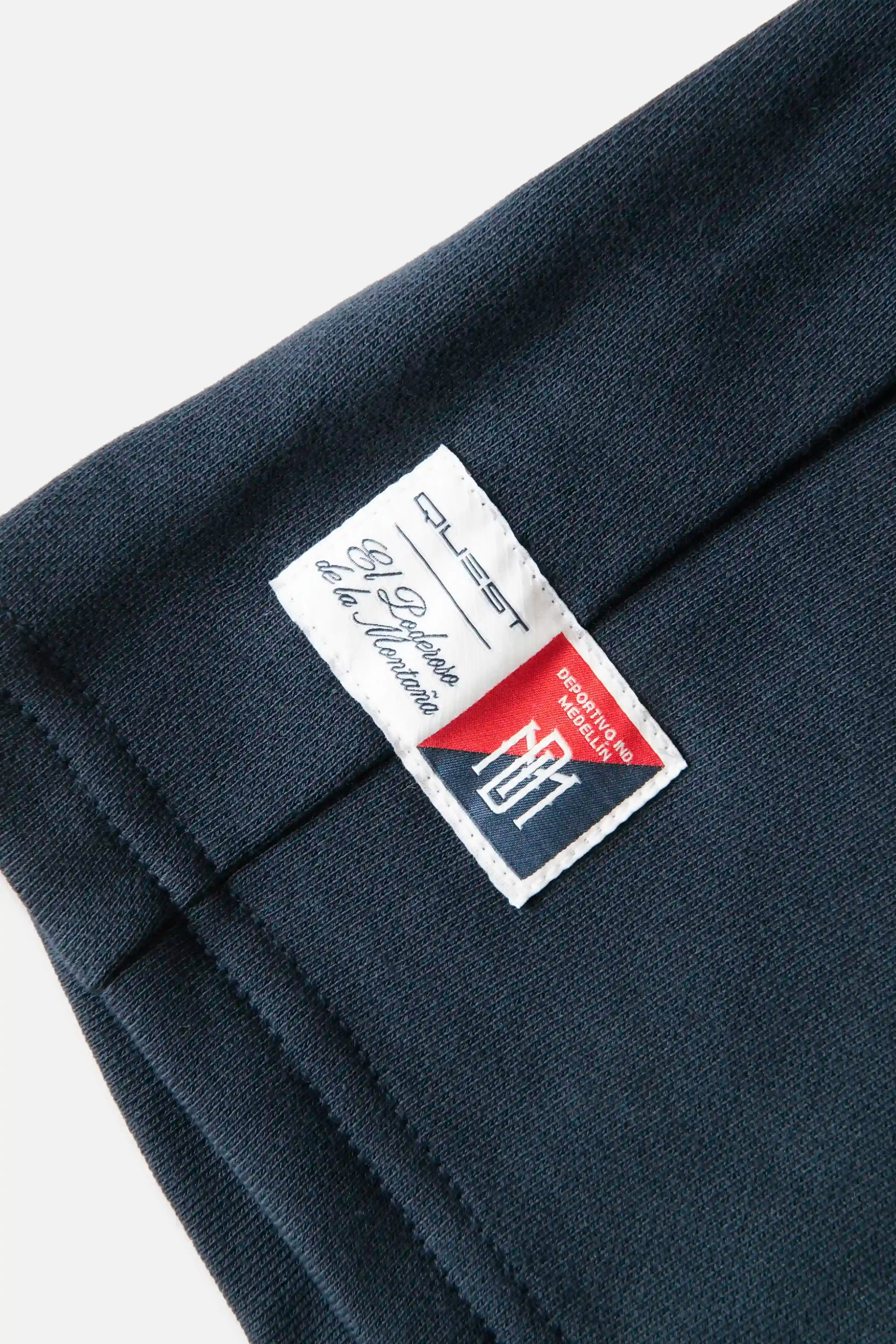 BERMUDA JOGG COLOR AZUL OSCURO