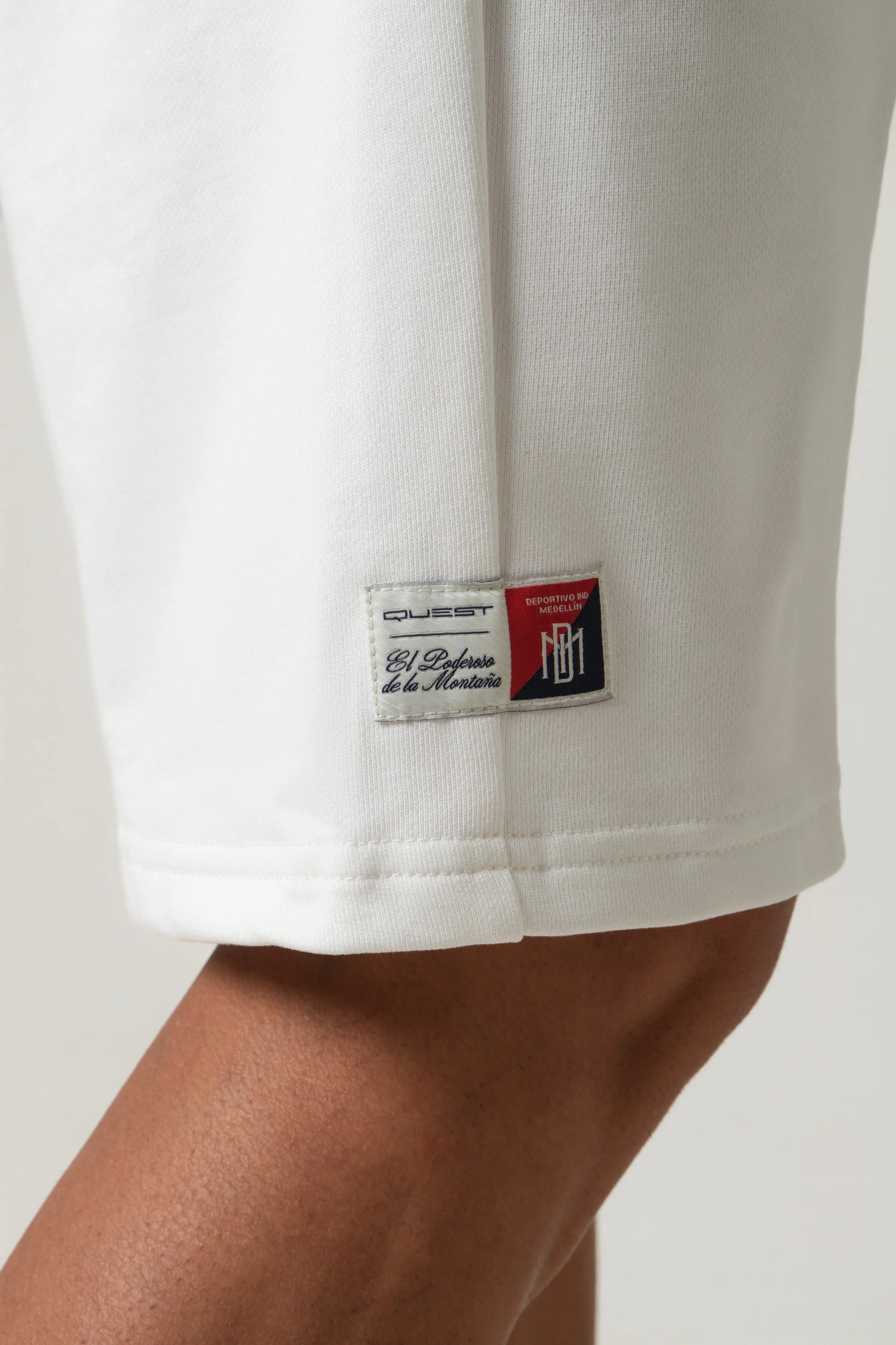 BERMUDA JOGG CON ESTAMPADO DIM