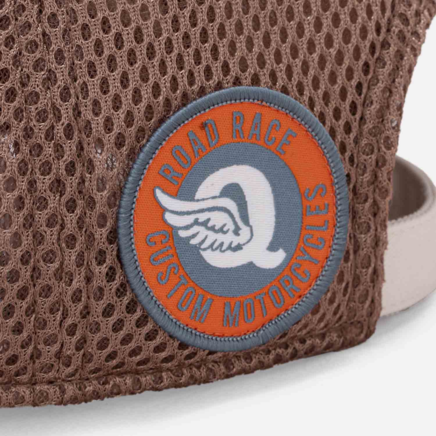 GORRA CAMIONERA COLOR CAFE