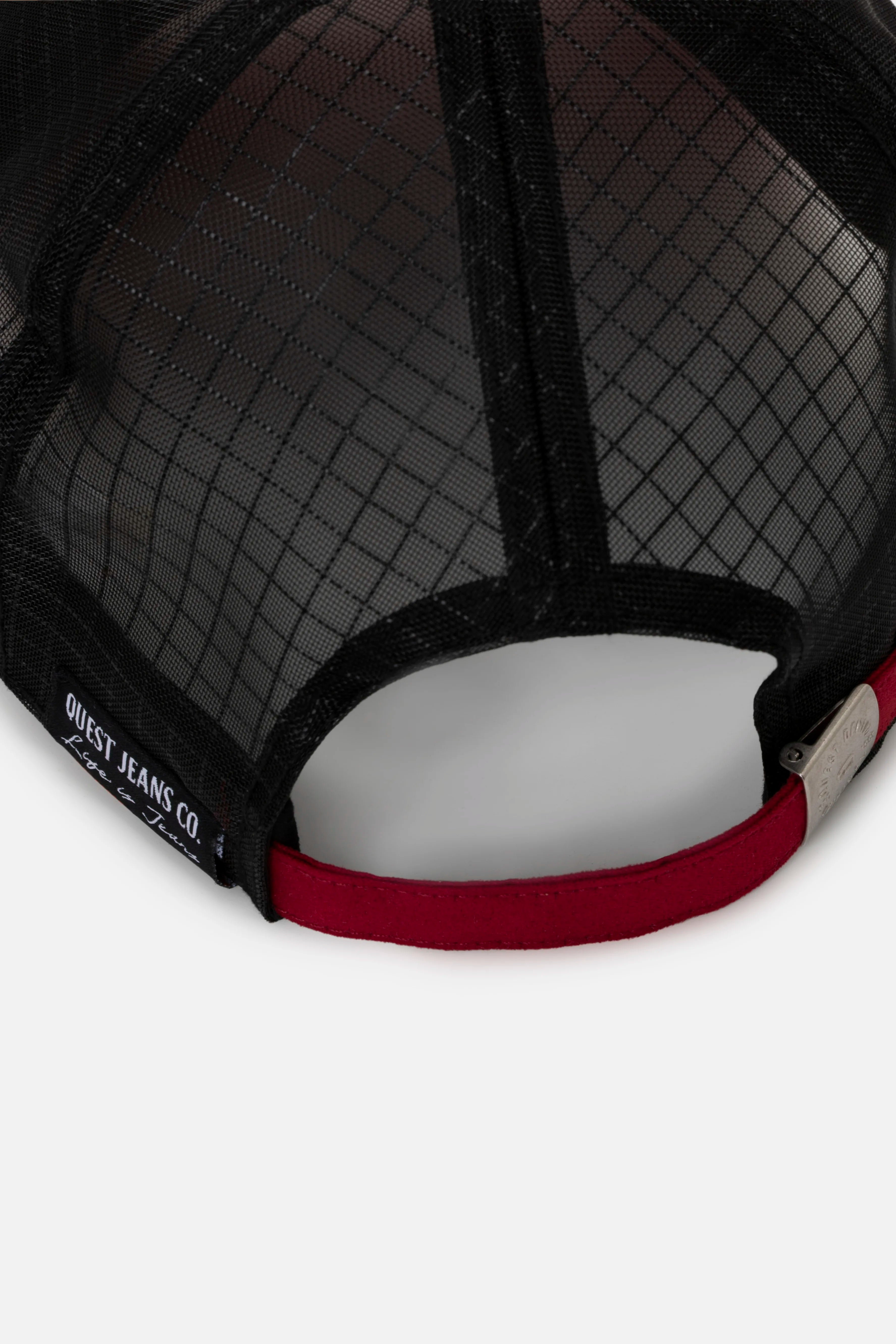 GORRA BEISBOLERA COLOR ROJO OSCURO