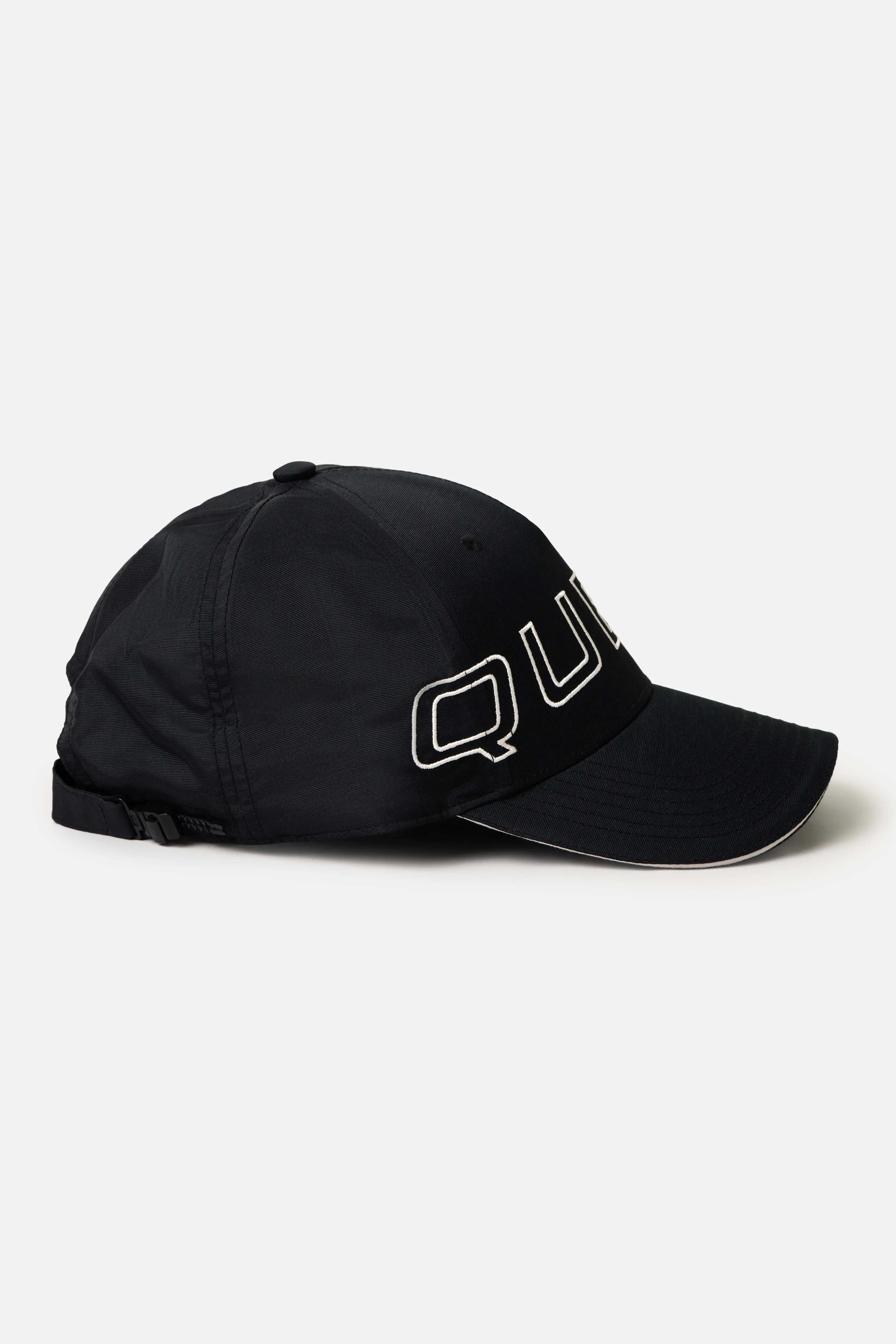 GORRA CAMIONERA COLOR NEGRO