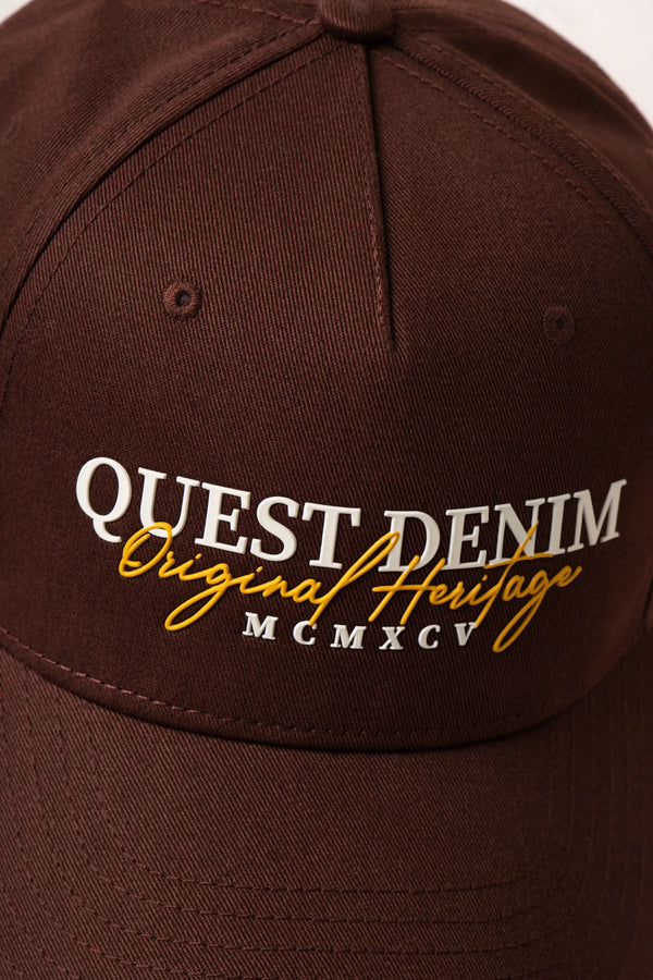 GORRA BEISBOLERA COLOR BRUNETTE