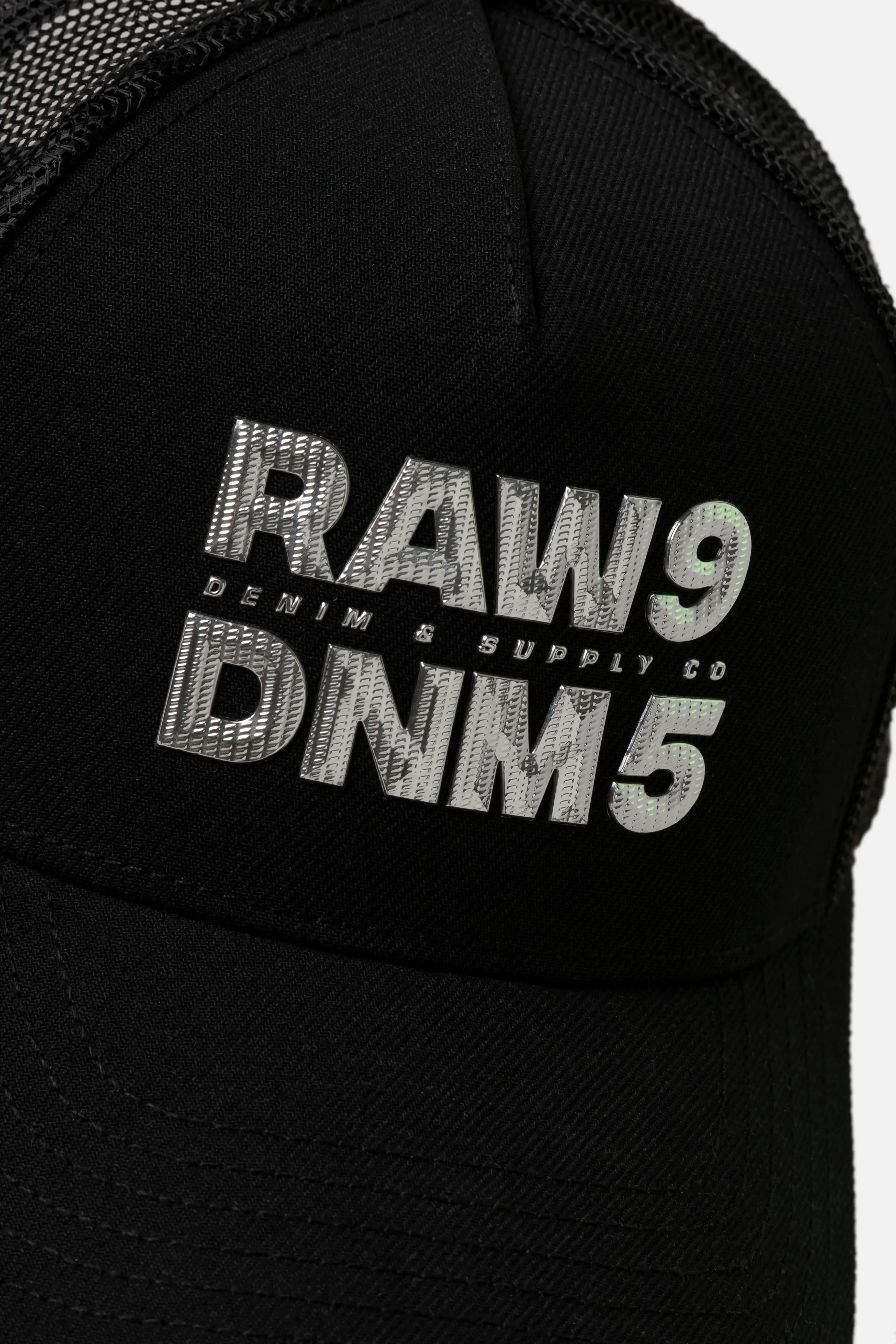 GORRA CAMIONERA COLOR NEGRO