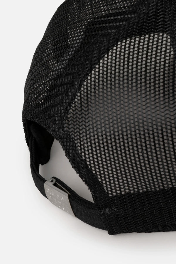 GORRA CAMIONERA COLOR NEGRO