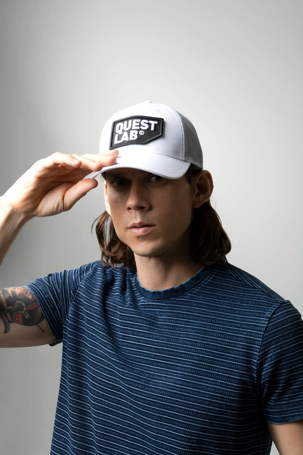 GORRA CAMIONERA COLOR BLANCO BLANCO