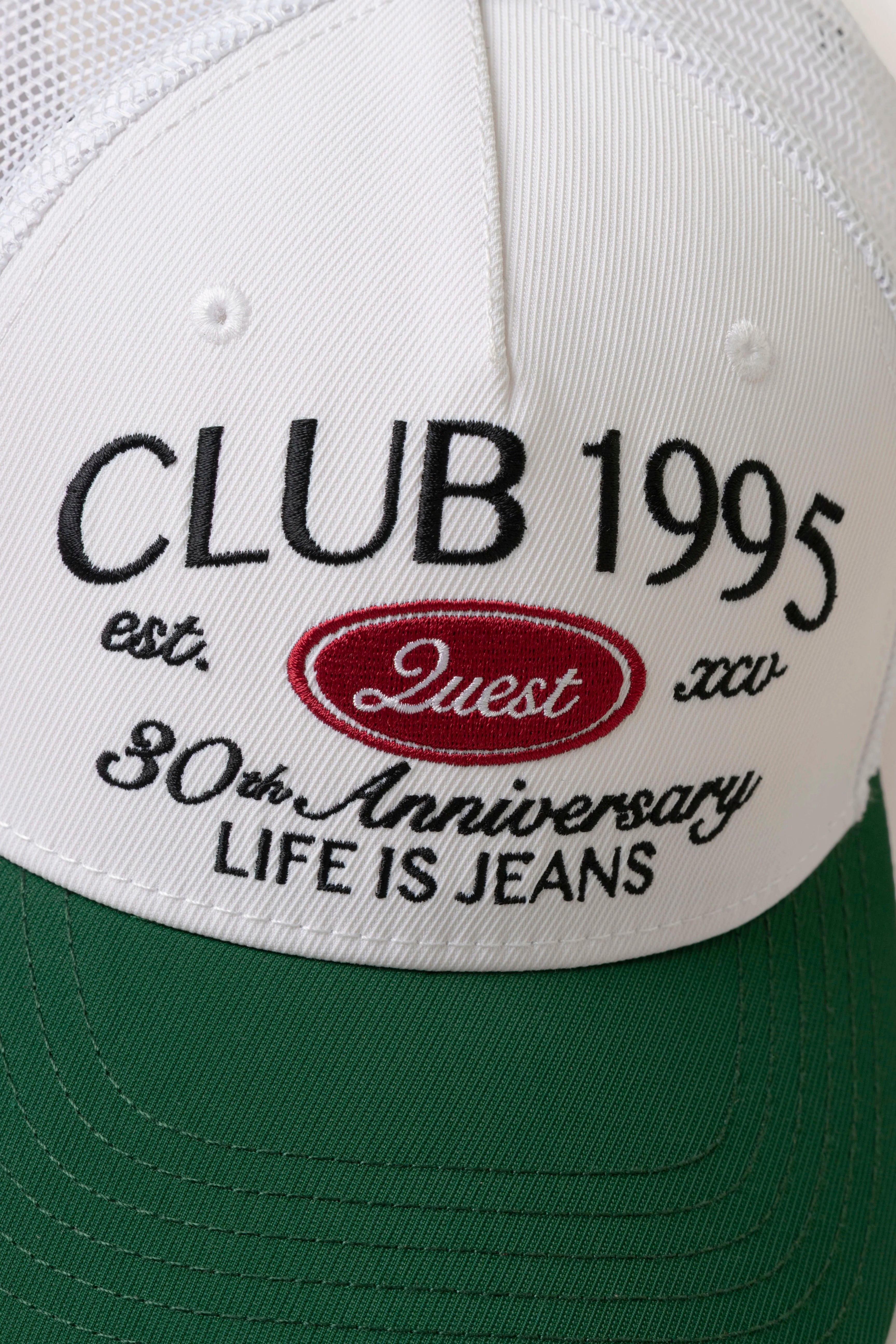 GORRA CAMIONERA COLOR BLANCO OPTICO