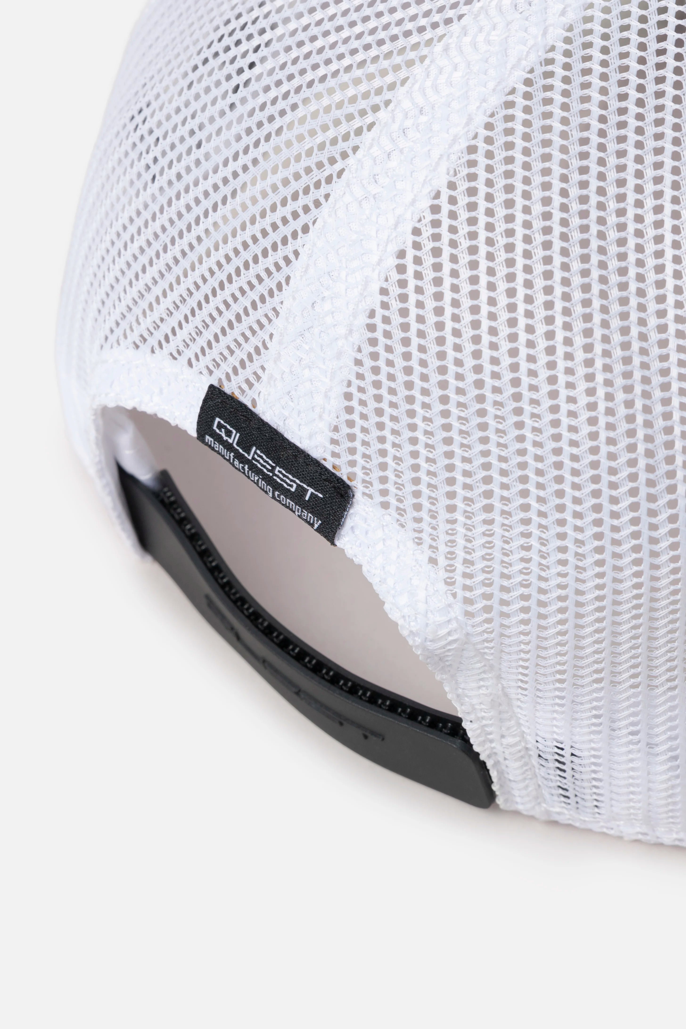 GORRA CAMIONERA COLOR NEGRO