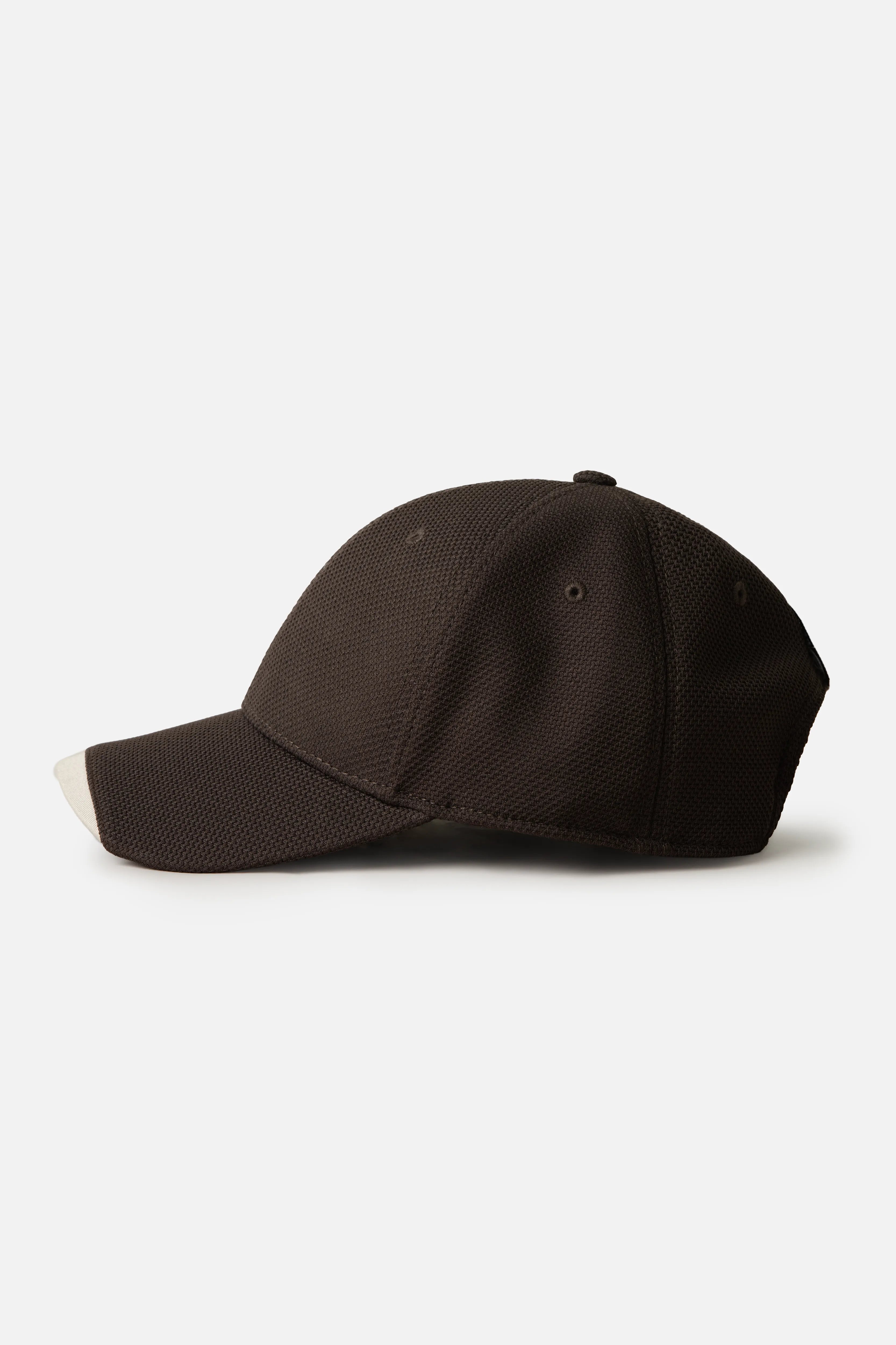 GORRA BEISBOLERA COLOR BRUNETTE