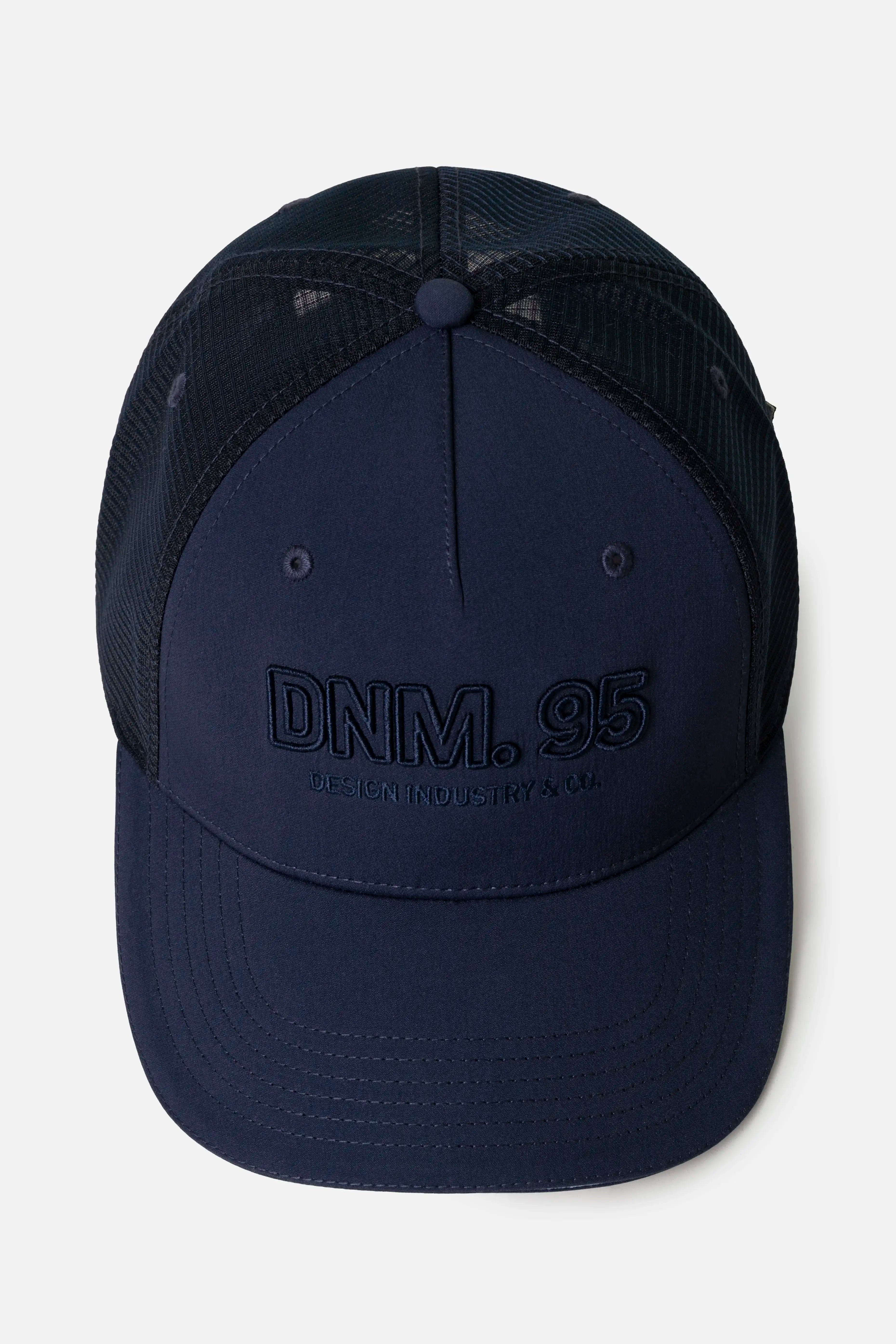 GORRA CAMIONERA COLOR AZUL NOCHE