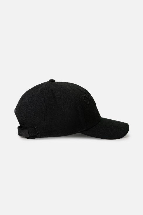 GORRA BEISBOLERA COLOR NEGRO