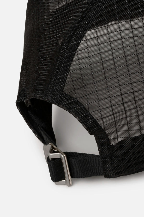 GORRA CAMIONERA COLOR GRIS PURPURA