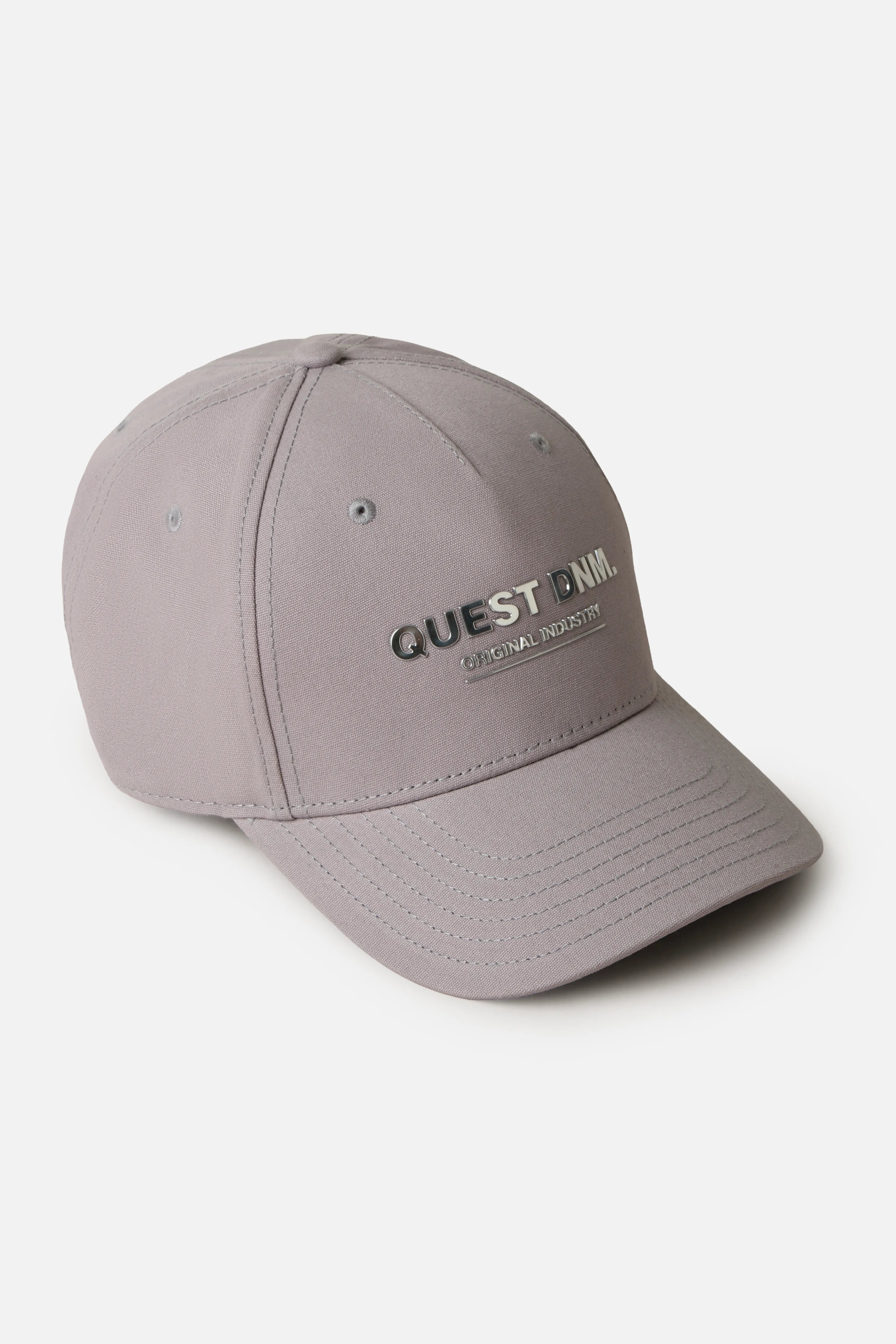 GORRA BEISBOLERA COLOR PLATEADO