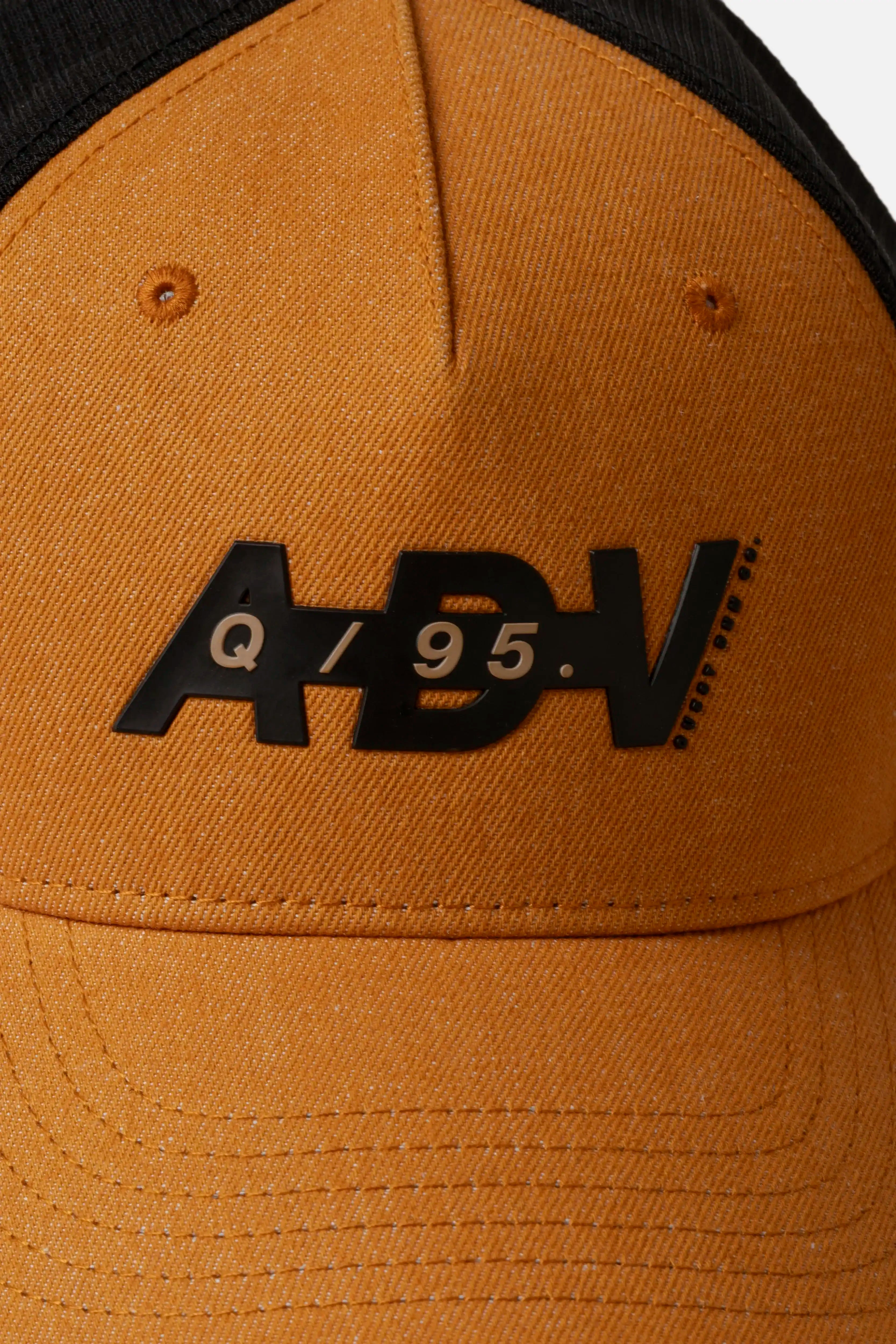 GORRA CAMIONERA COLOR GOLDEN YELLOW