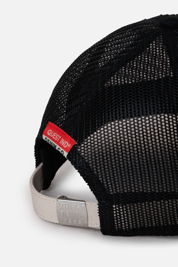 GORRA CAMIONERA COLOR NEGRO