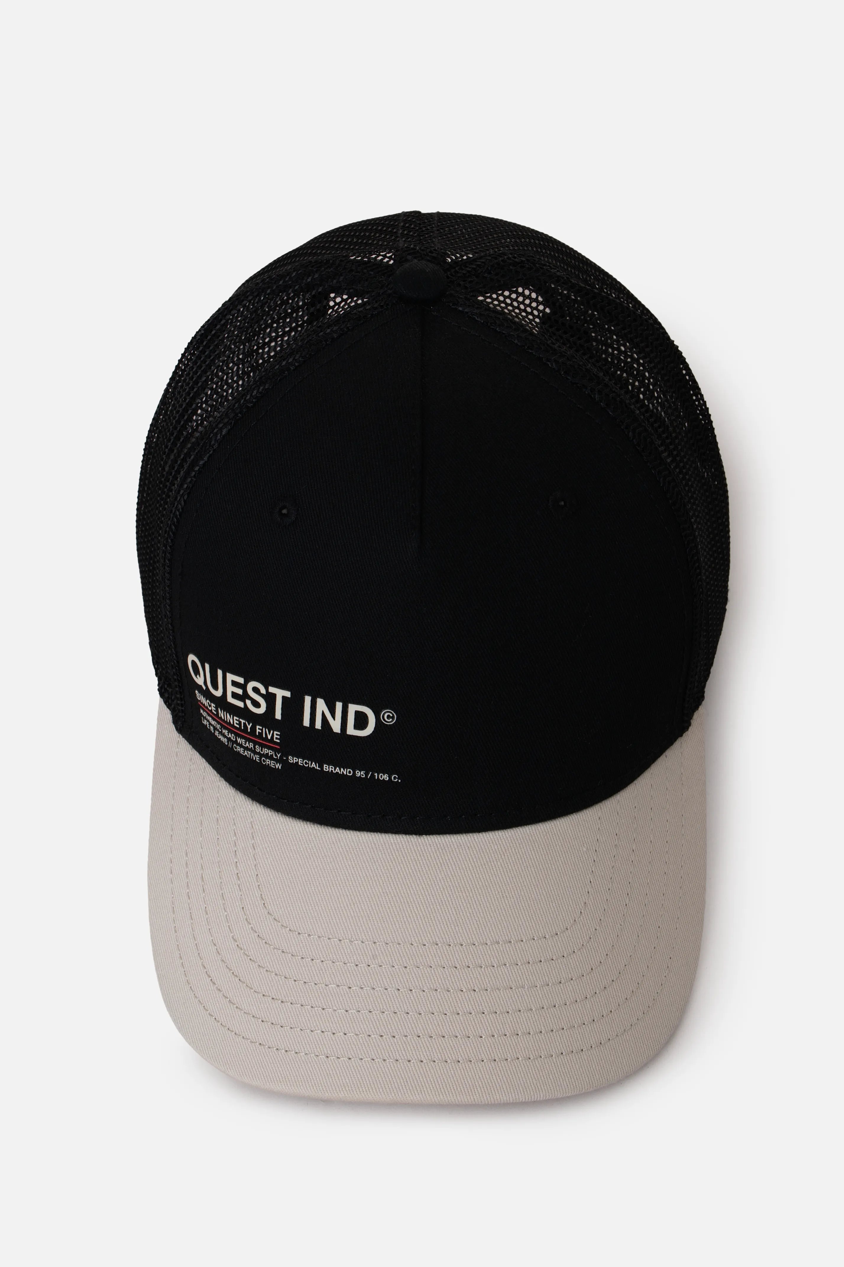 GORRA CAMIONERA COLOR NEGRO