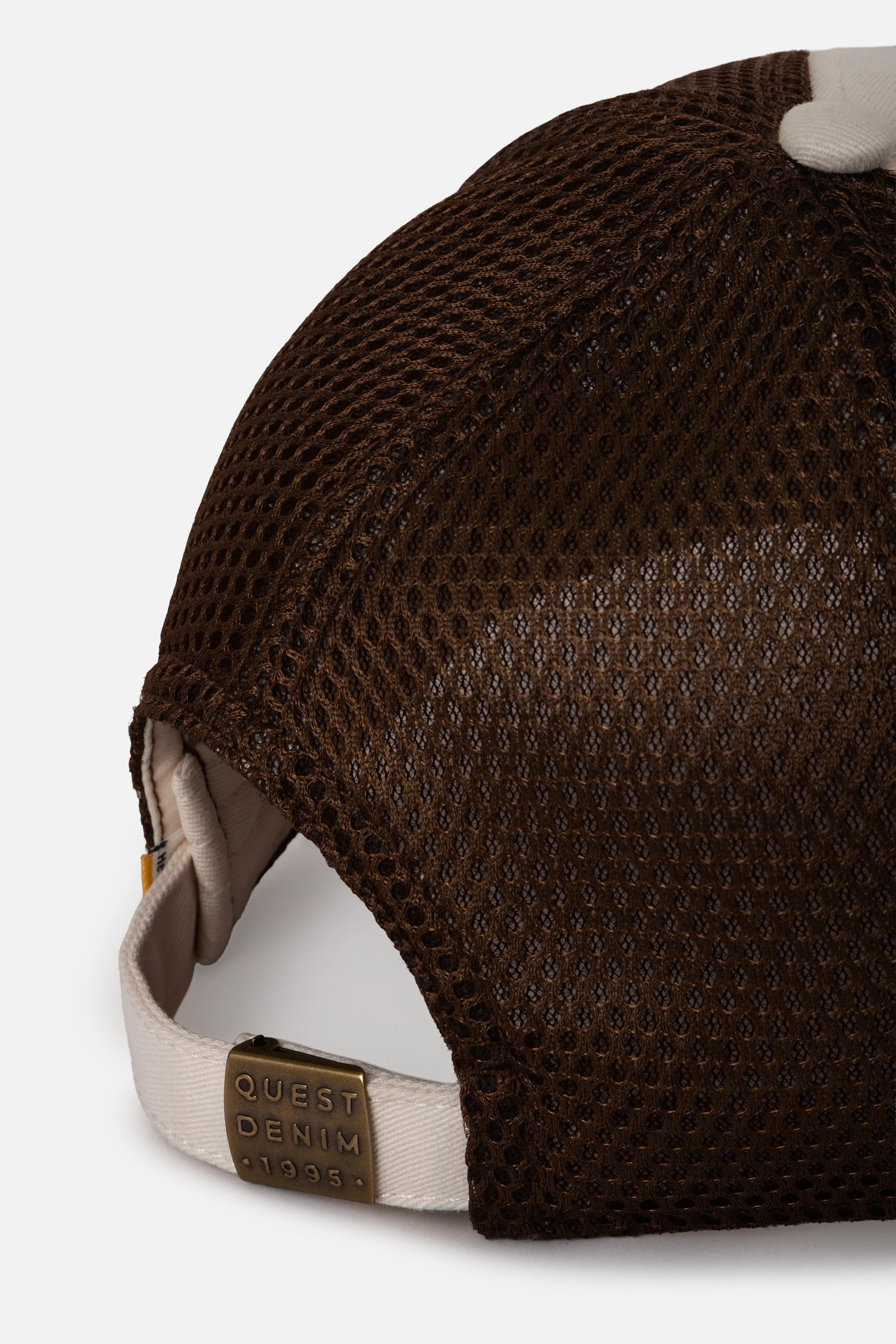 GORRA CAMIONERA COLOR IVORY