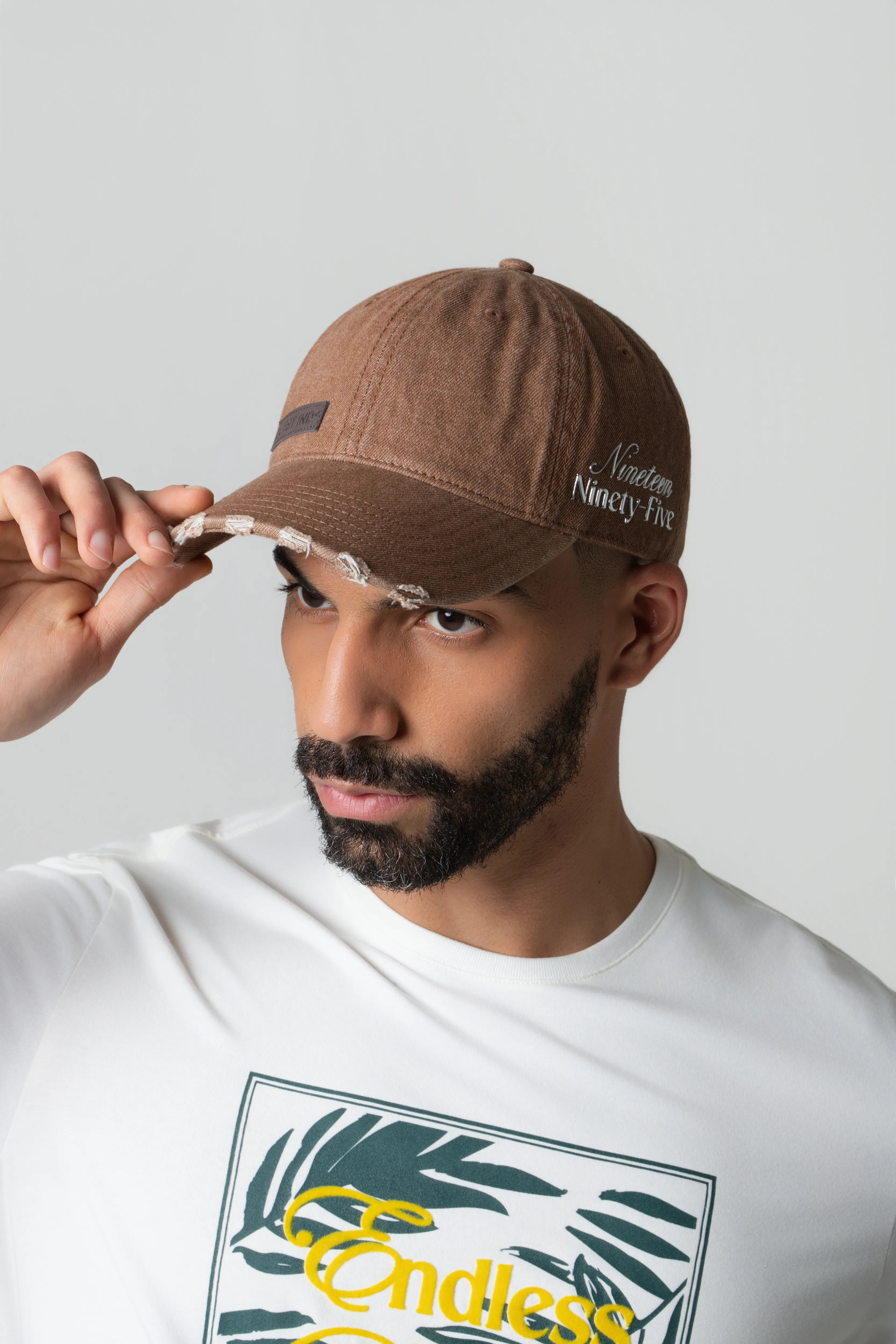 GORRA BEISBOLERA COLOR BRUNETTE