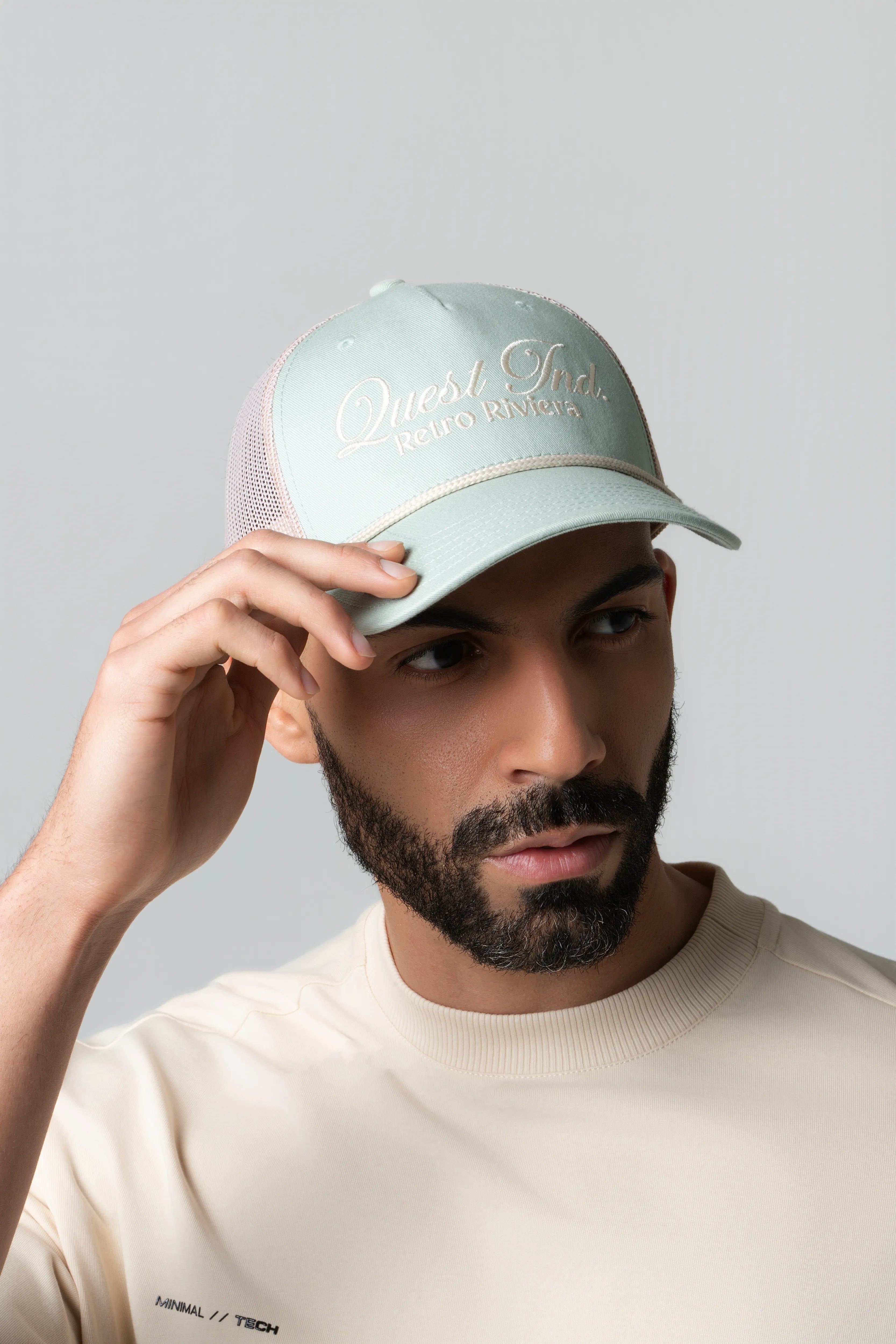 GORRA CAMIONERA COLOR FROSTY GREEN