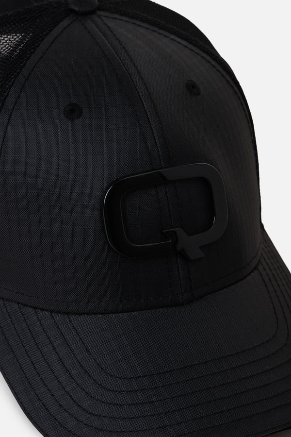 GORRA CAMIONERA COLOR NEGRO