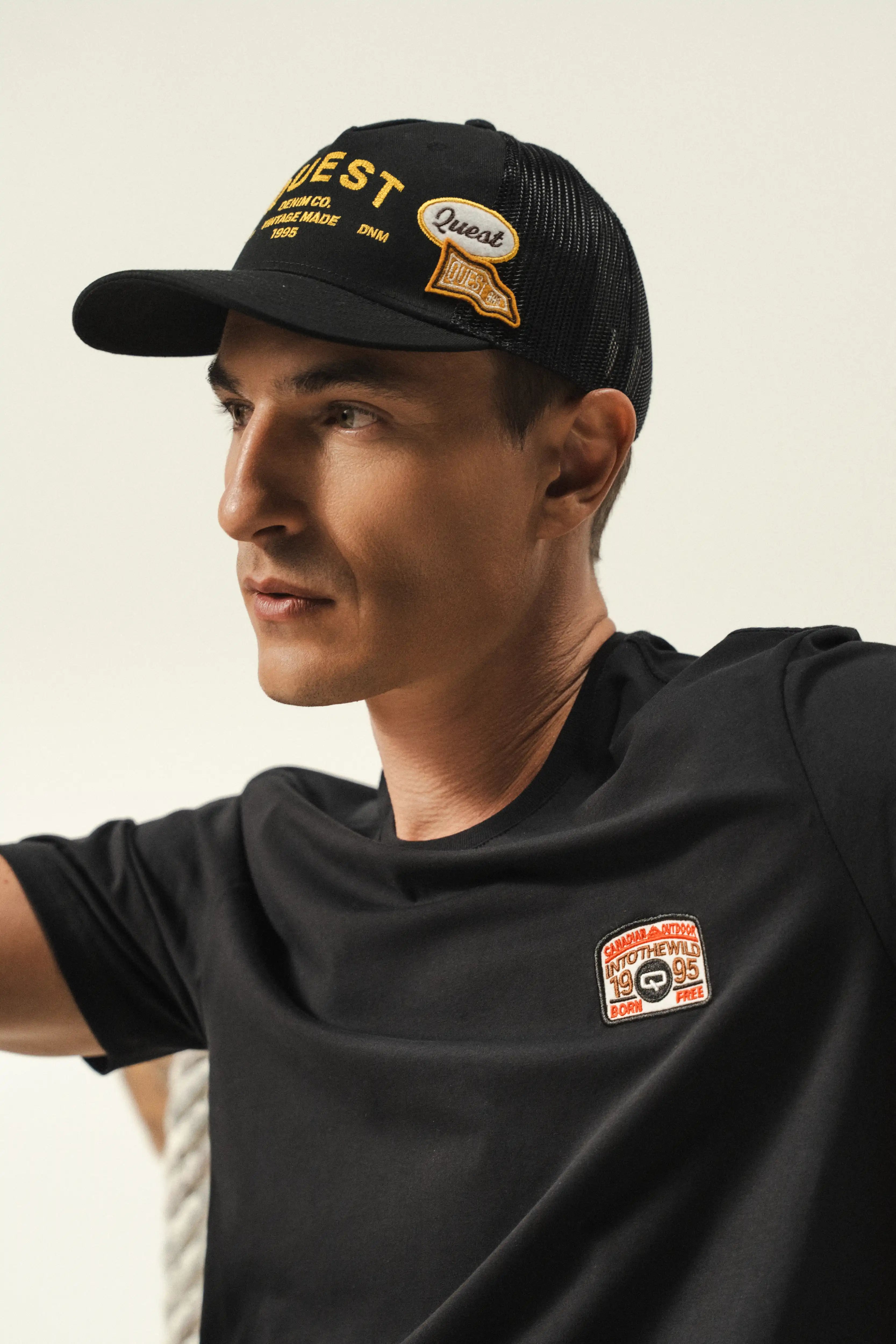 GORRA CAMIONERA COLOR NEGRO