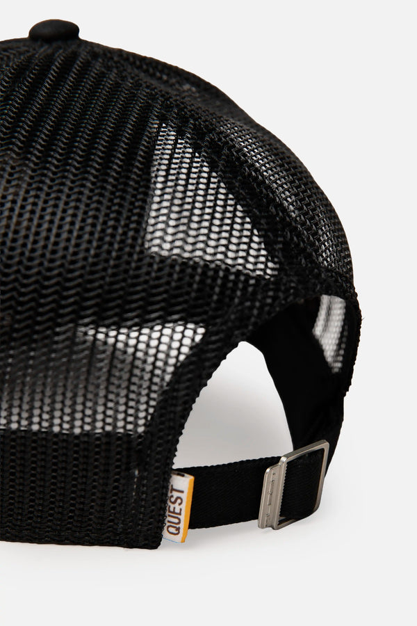 GORRA CAMIONERA COLOR NEGRO