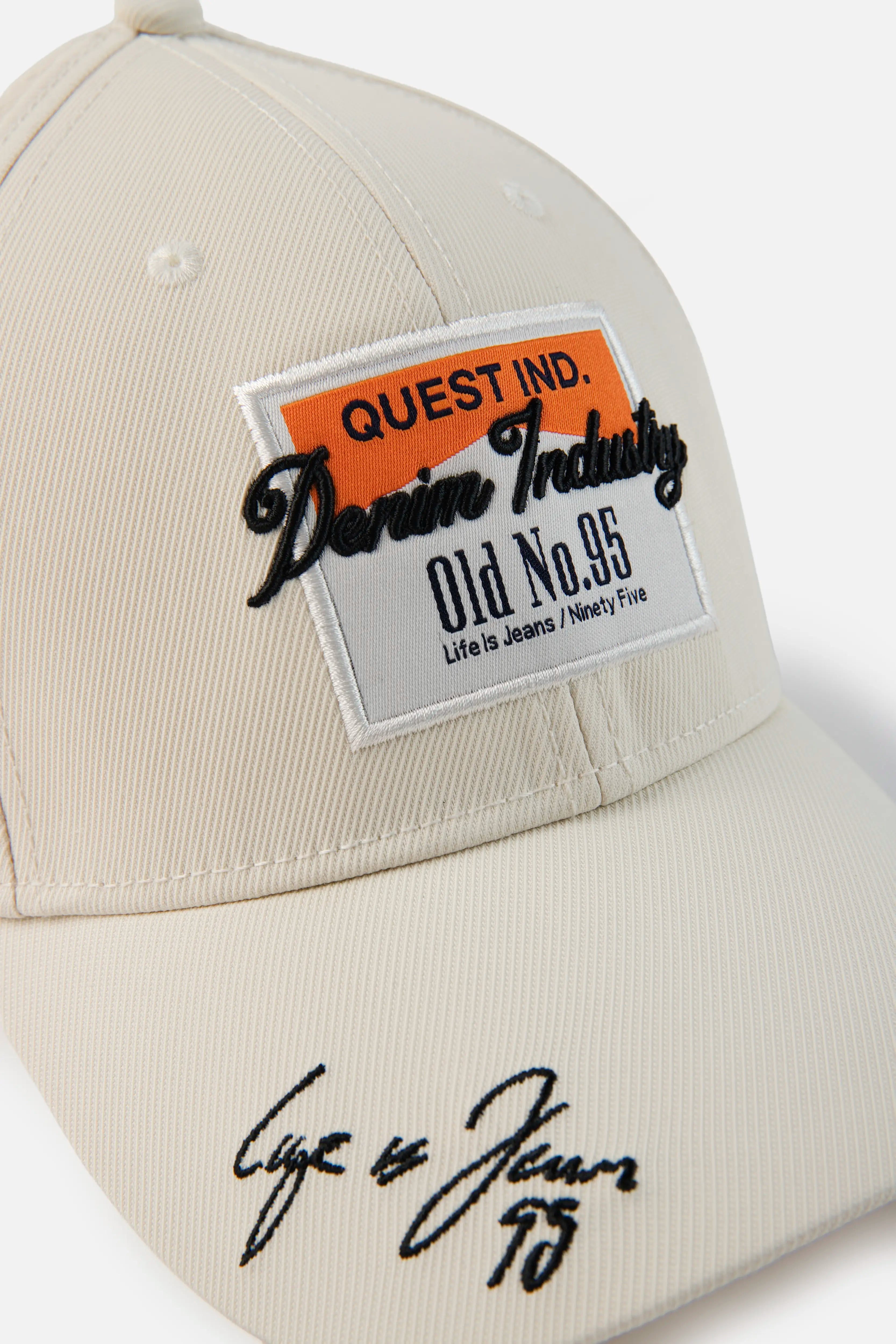 GORRA BEISBOLERA COLOR IVORY