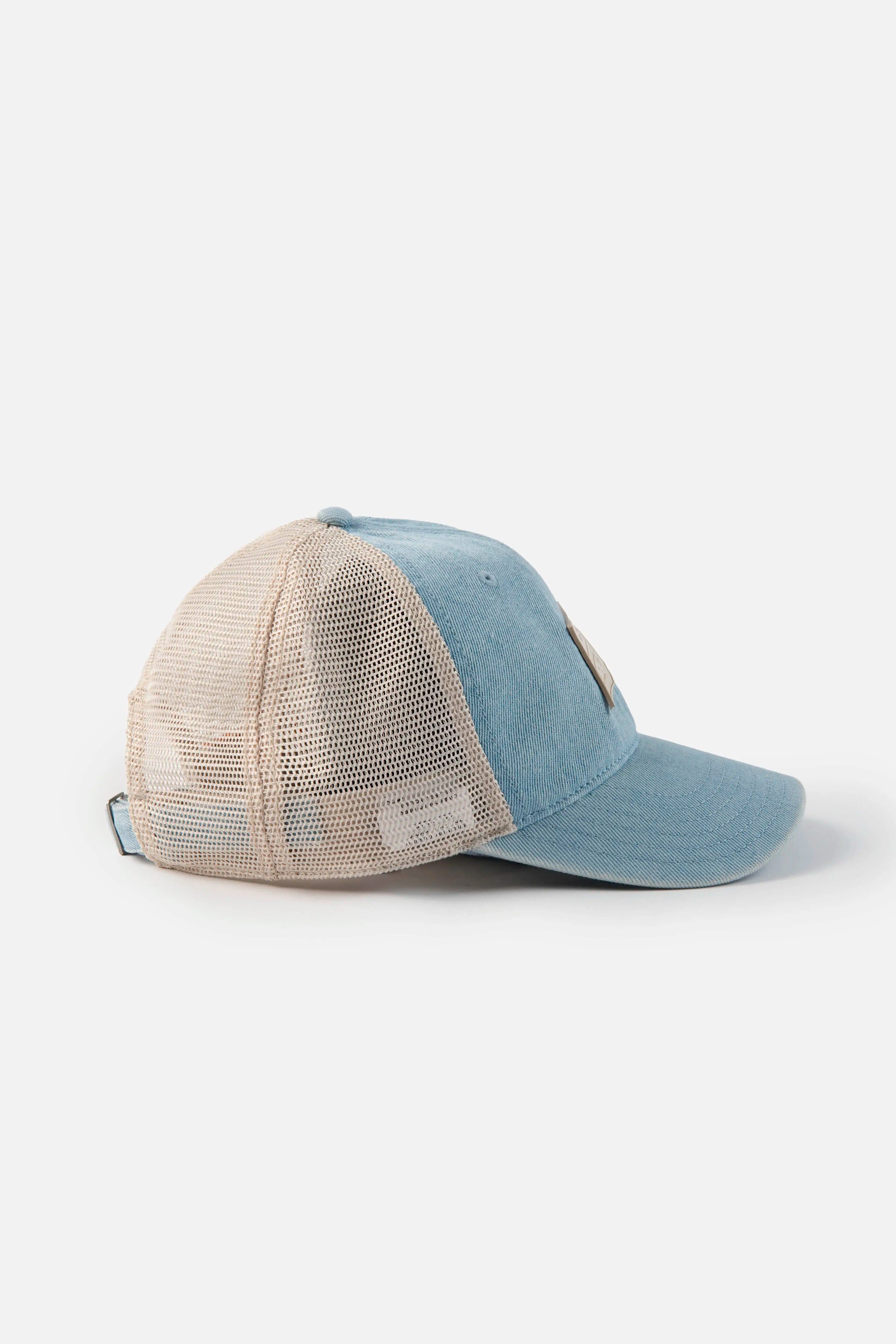 GORRA CAMIONERA COLOR AZUL MEDIO