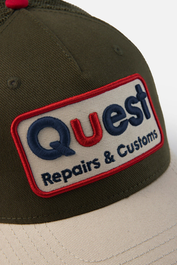 GORRA CAMIONERA COLOR BLACK FOREST