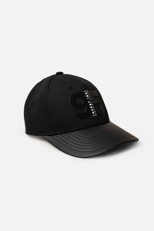 GORRA BEISBOLERA COLOR NEGRO