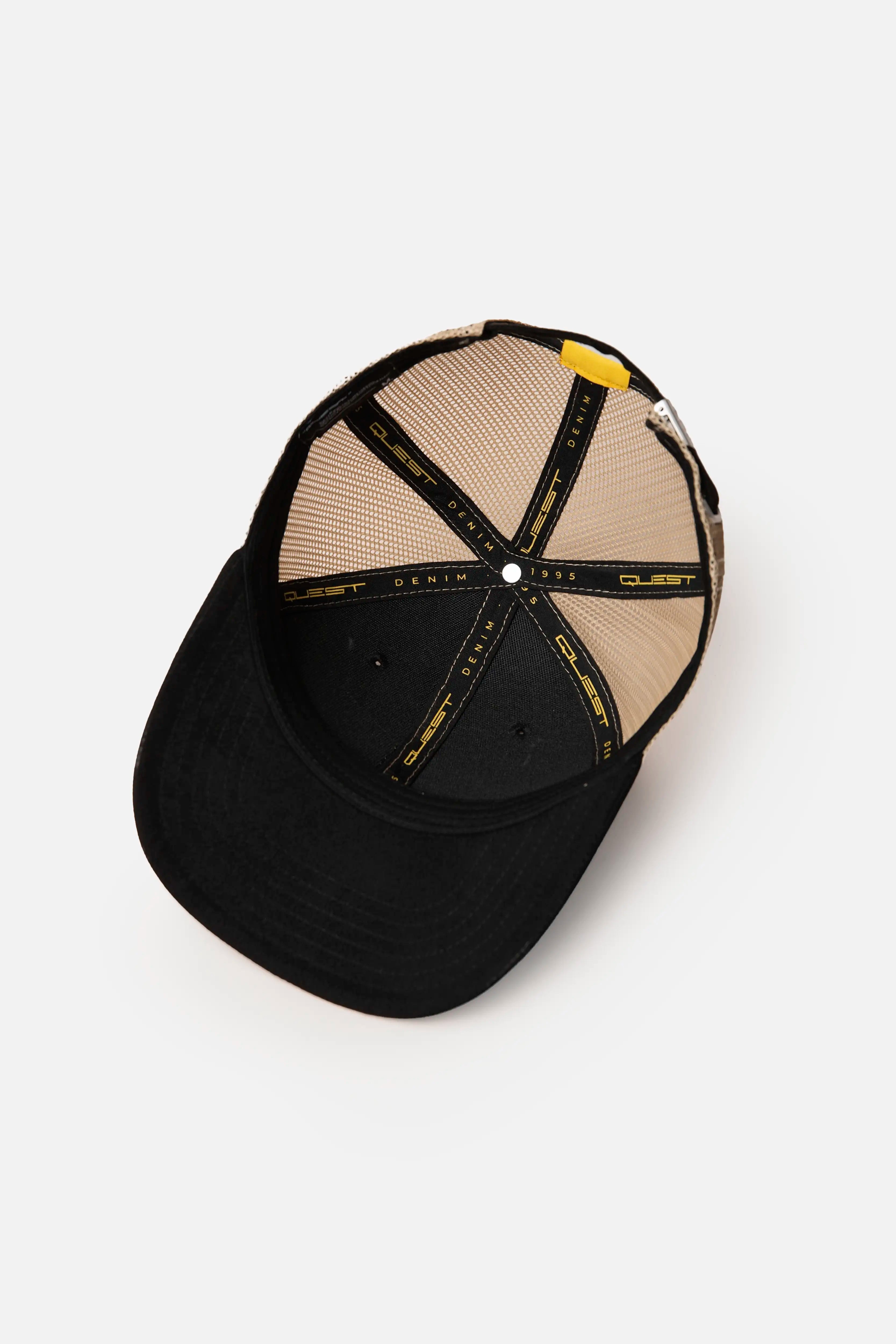 GORRA CAMIONERA COLOR NEGRO