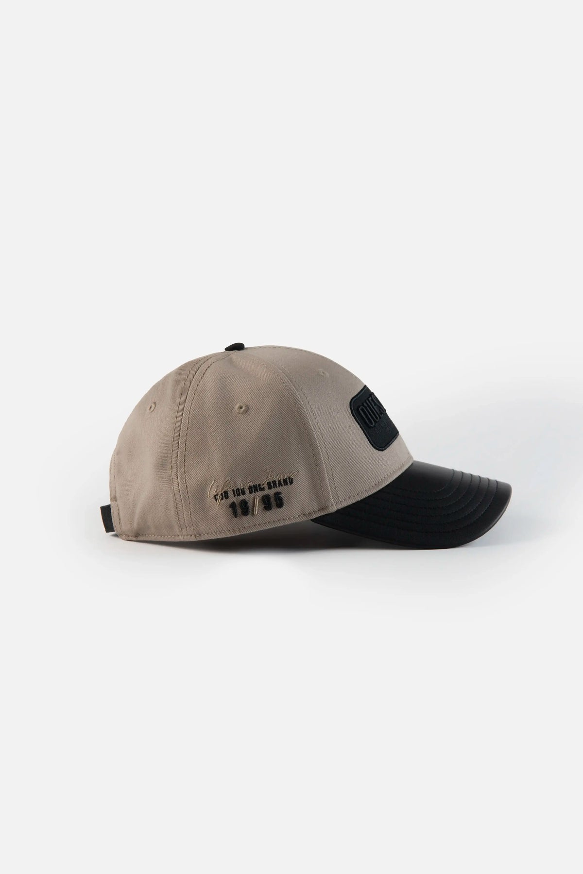 GORRA BEISBOLERA COLOR NEGRO