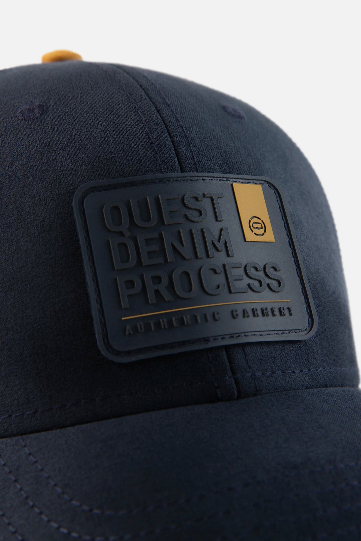 GORRA CAMIONERA COLOR AZUL OSCURO