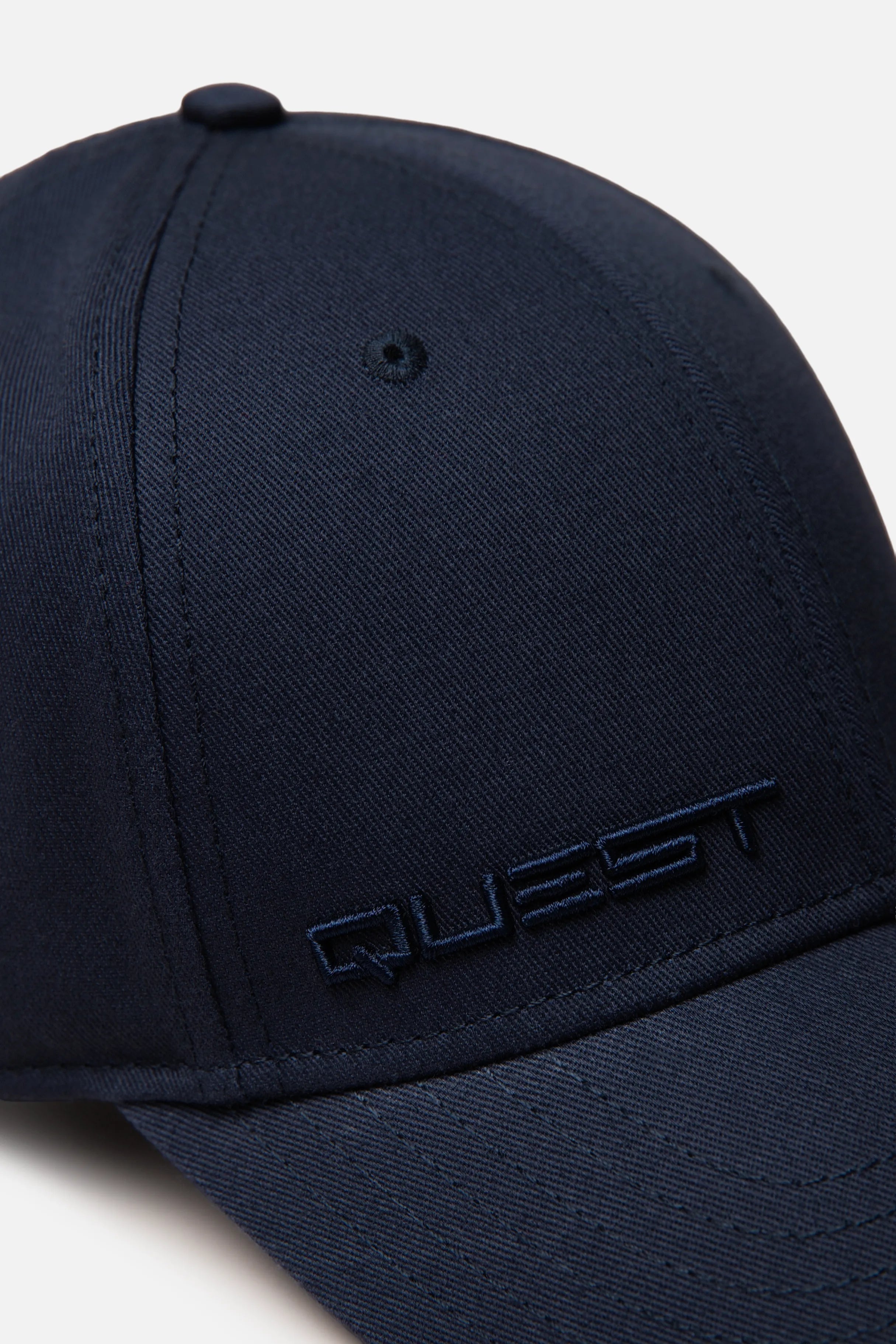 GORRA BEISBOLERA COLOR AZUL OSCURO