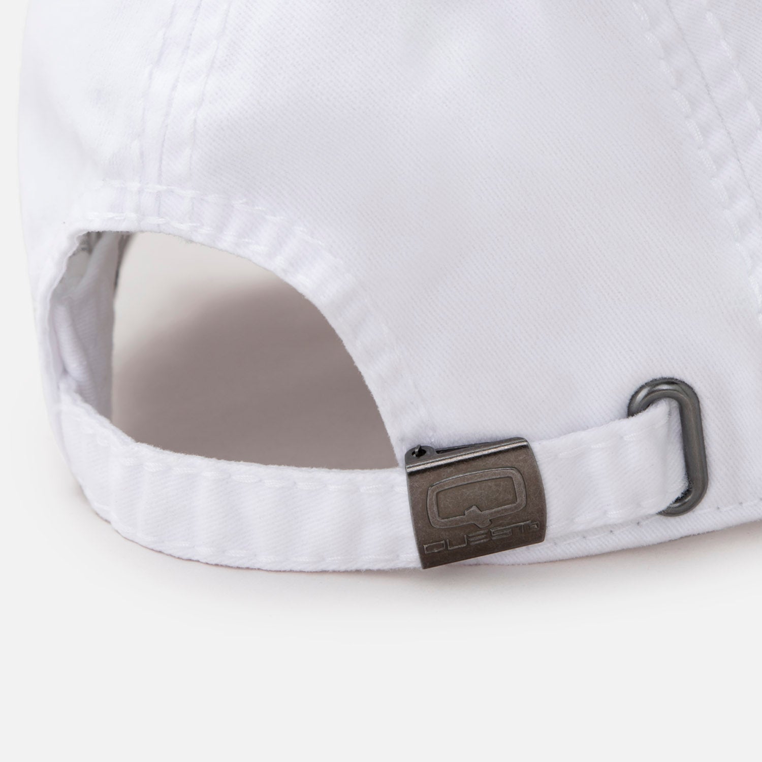 GORRA BEISBOLERA COLOR BLANCO OPTICO