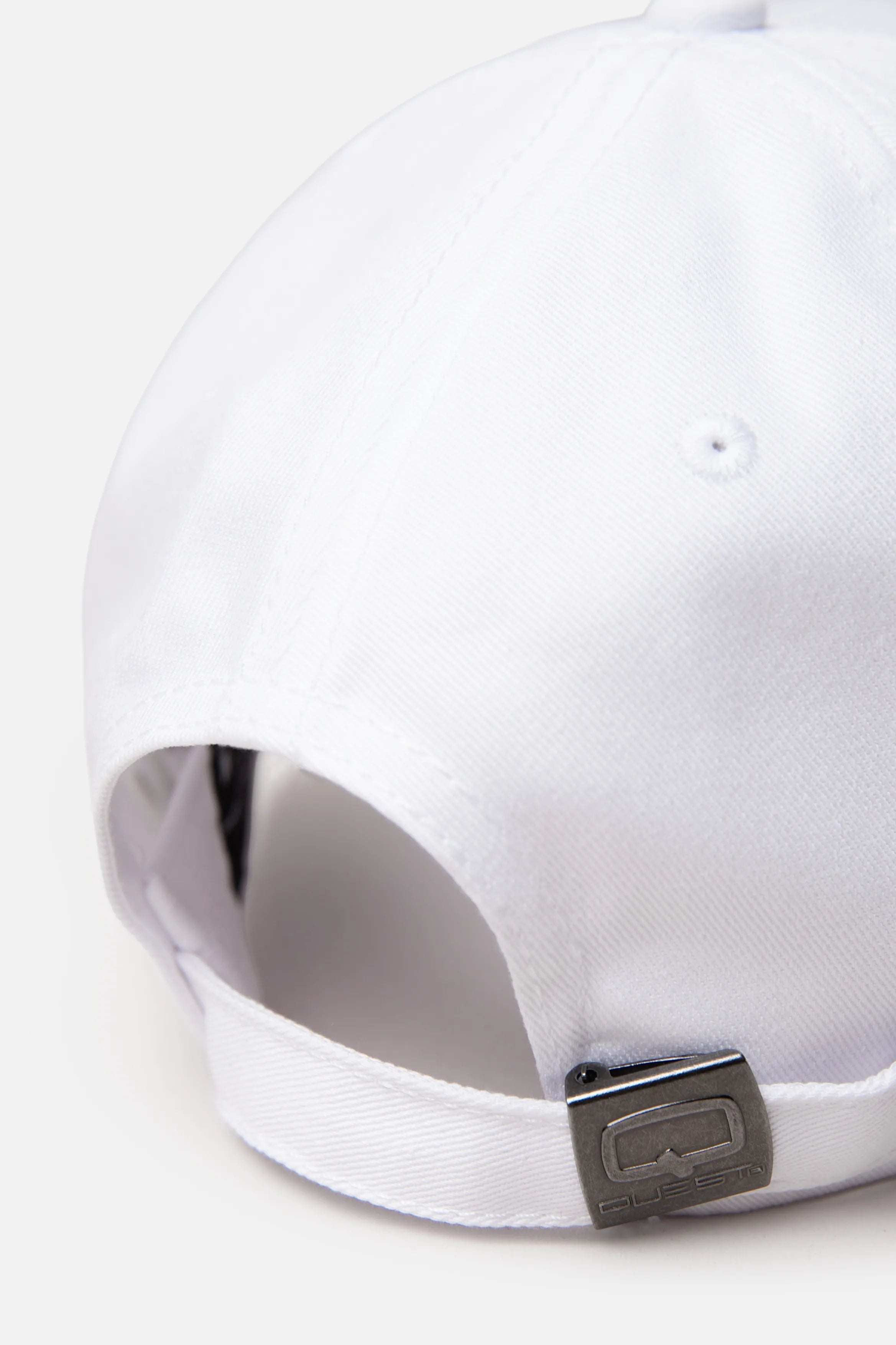 GORRA BEISBOLERA COLOR BLANCO OPTICO