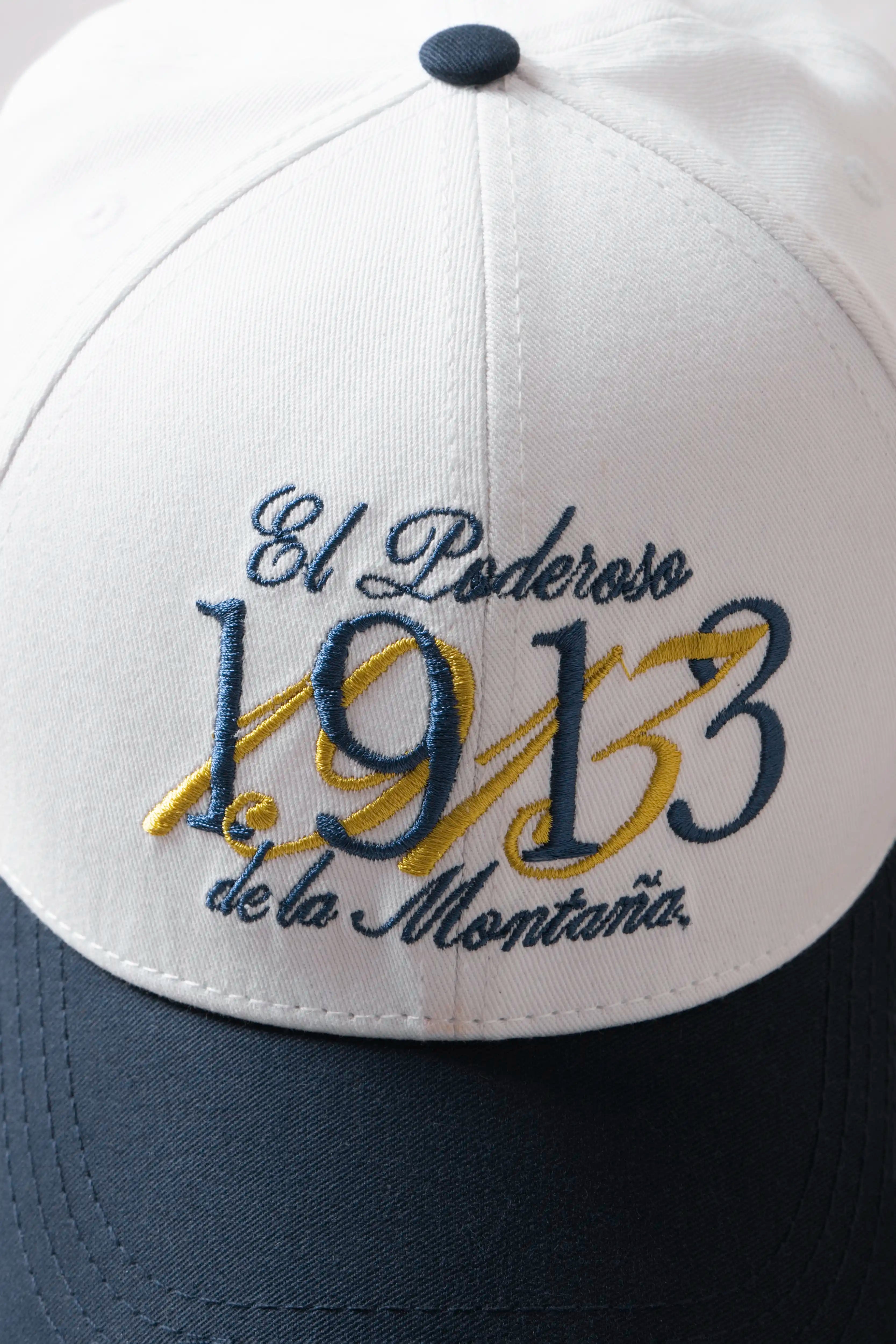 GORRA BEISBOLERA COLOR AZUL OSCURO