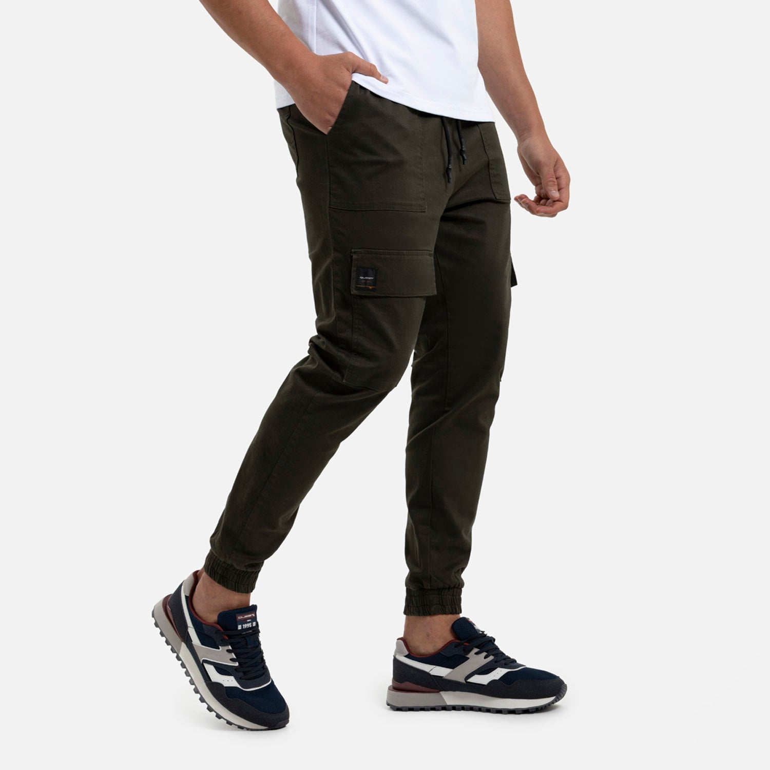 PANTALON CARGO COLOR VERDE MILITAR