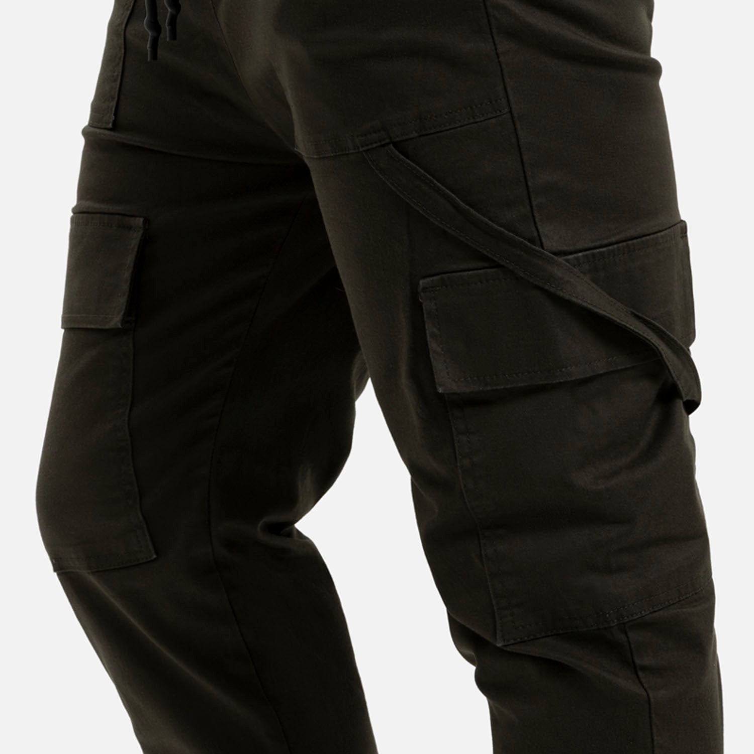 PANTALON CARGO COLOR VERDE MILITAR