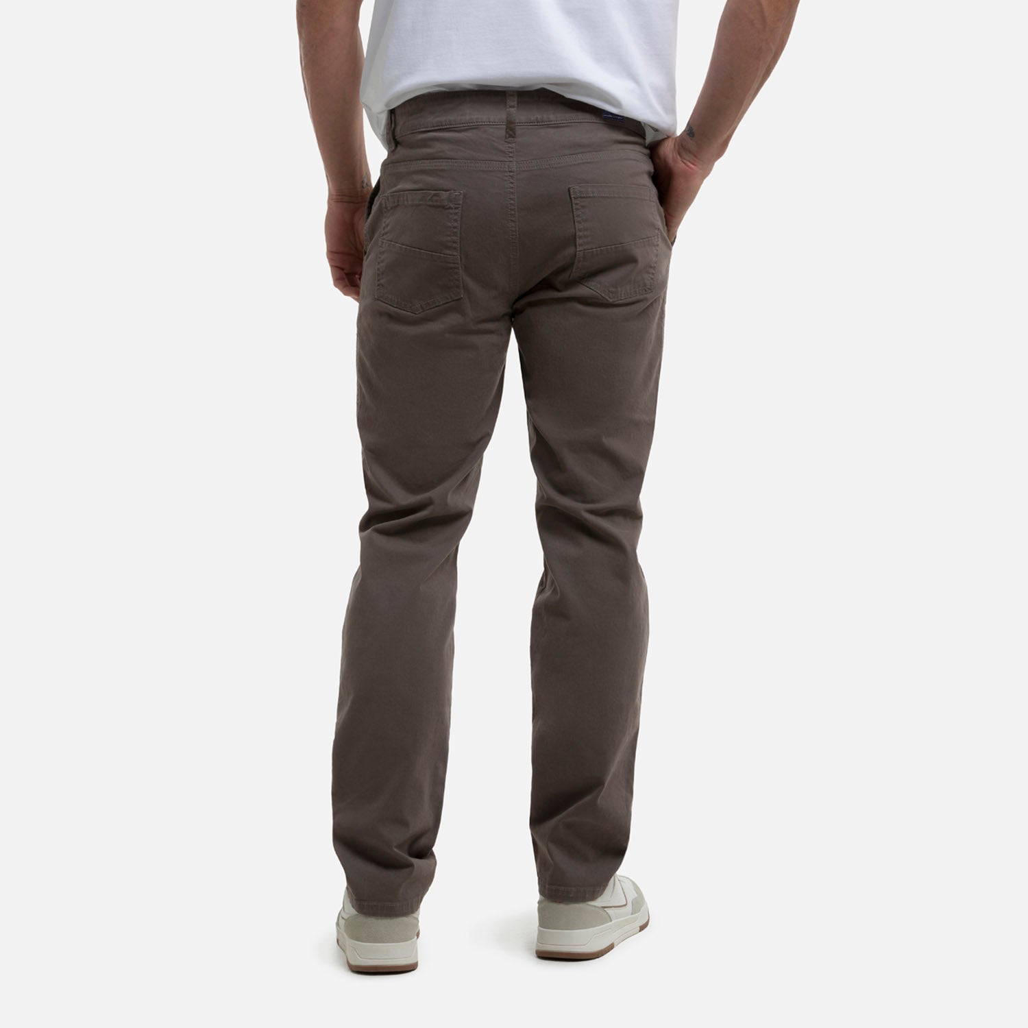 PANTALON 5 BOLSILLOS COLOR BRUNETTE