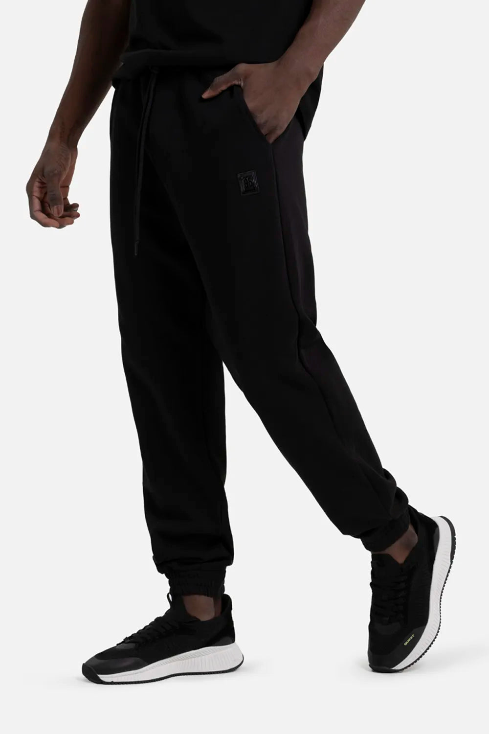 PANTALON JOGG COLOR NEGRO