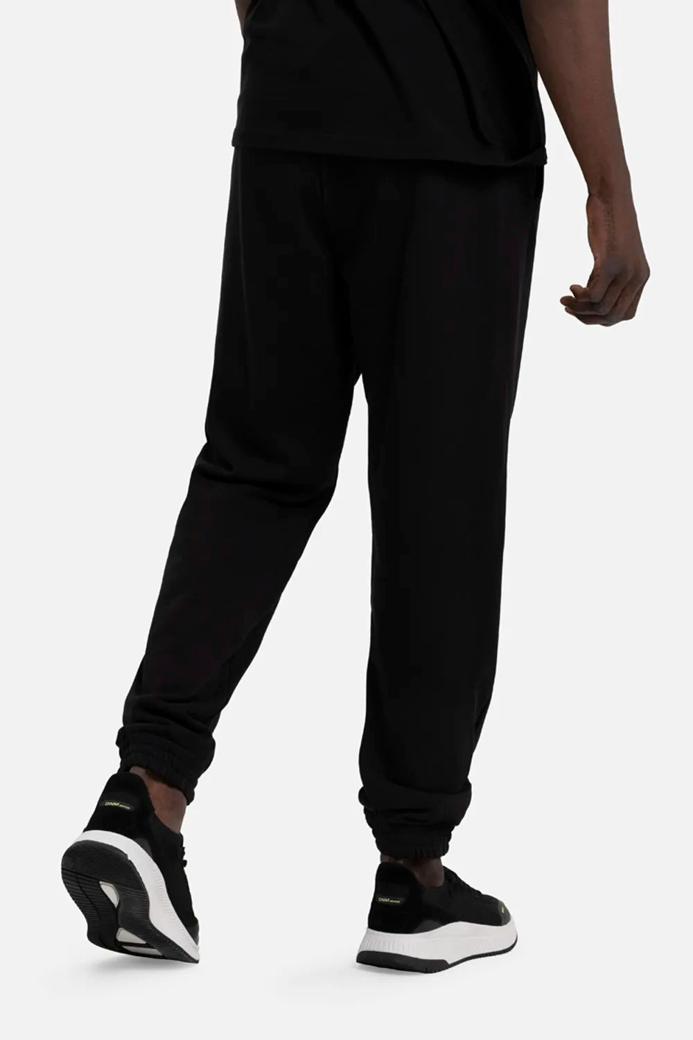 PANTALON JOGG COLOR NEGRO
