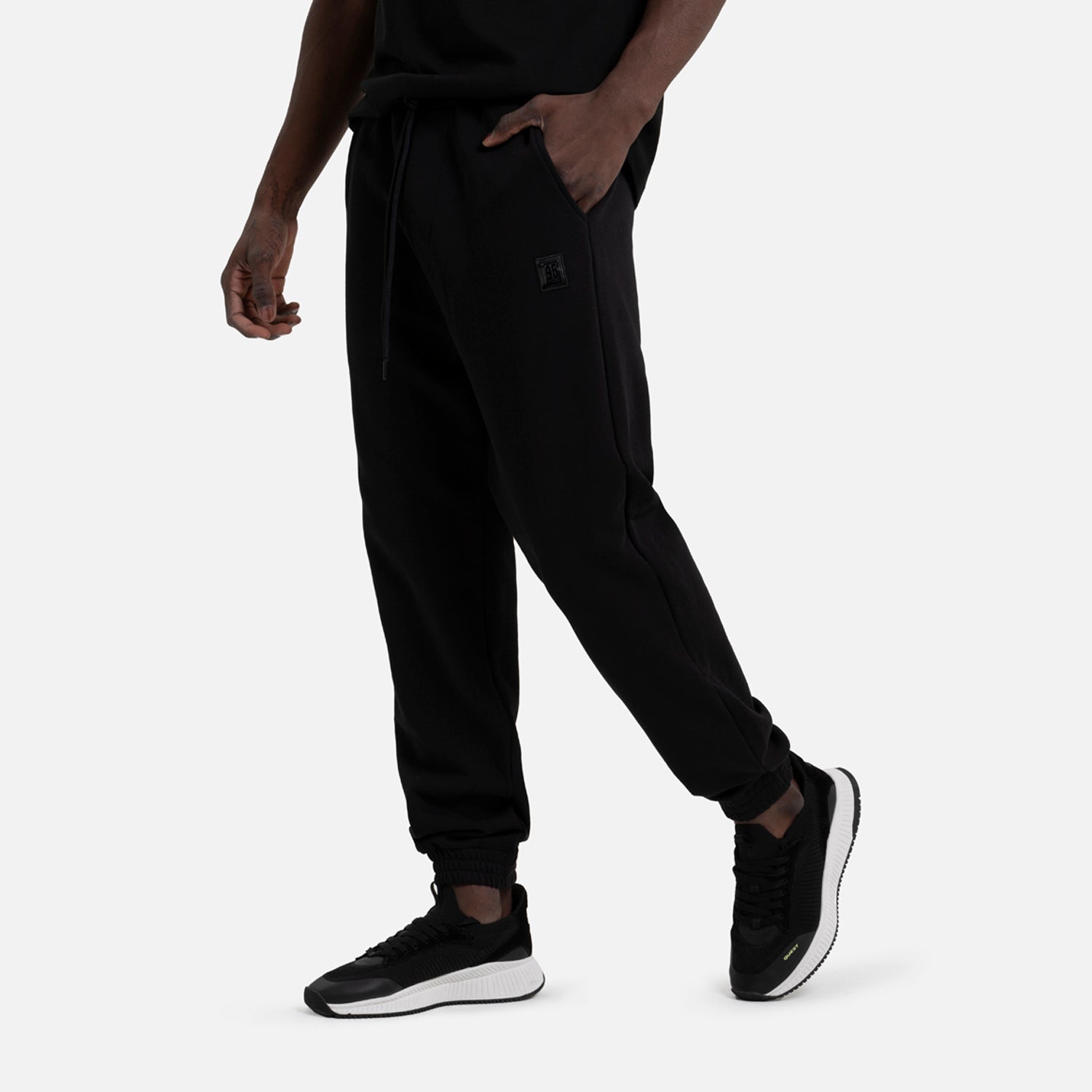 PANTALON JOGG COLOR NEGRO