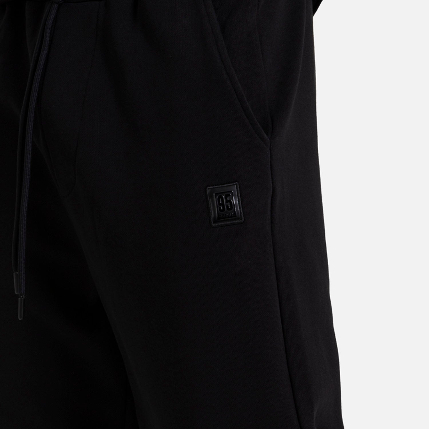 PANTALON JOGG COLOR NEGRO