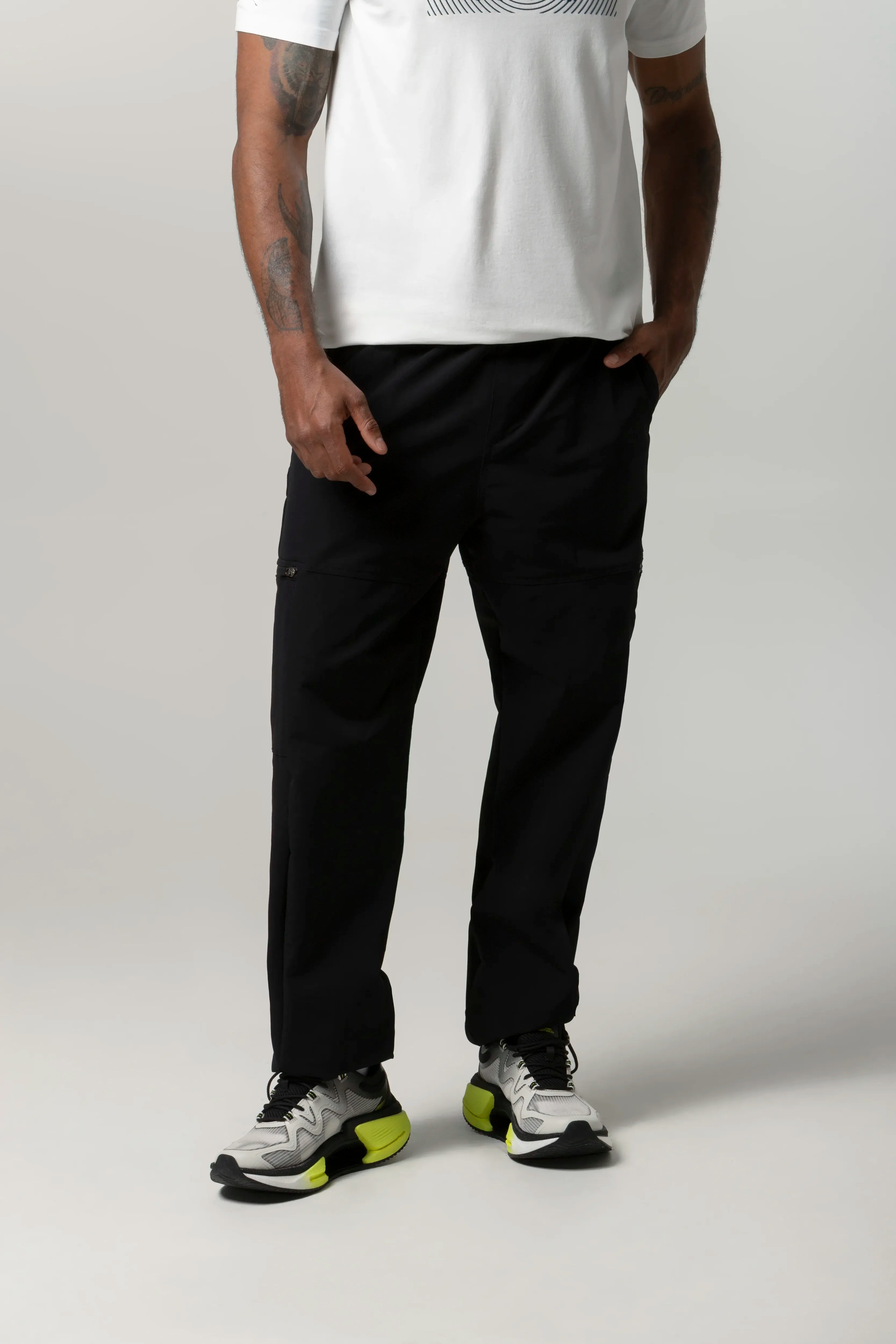 PANTALON SUDADERA COLOR NEGRO