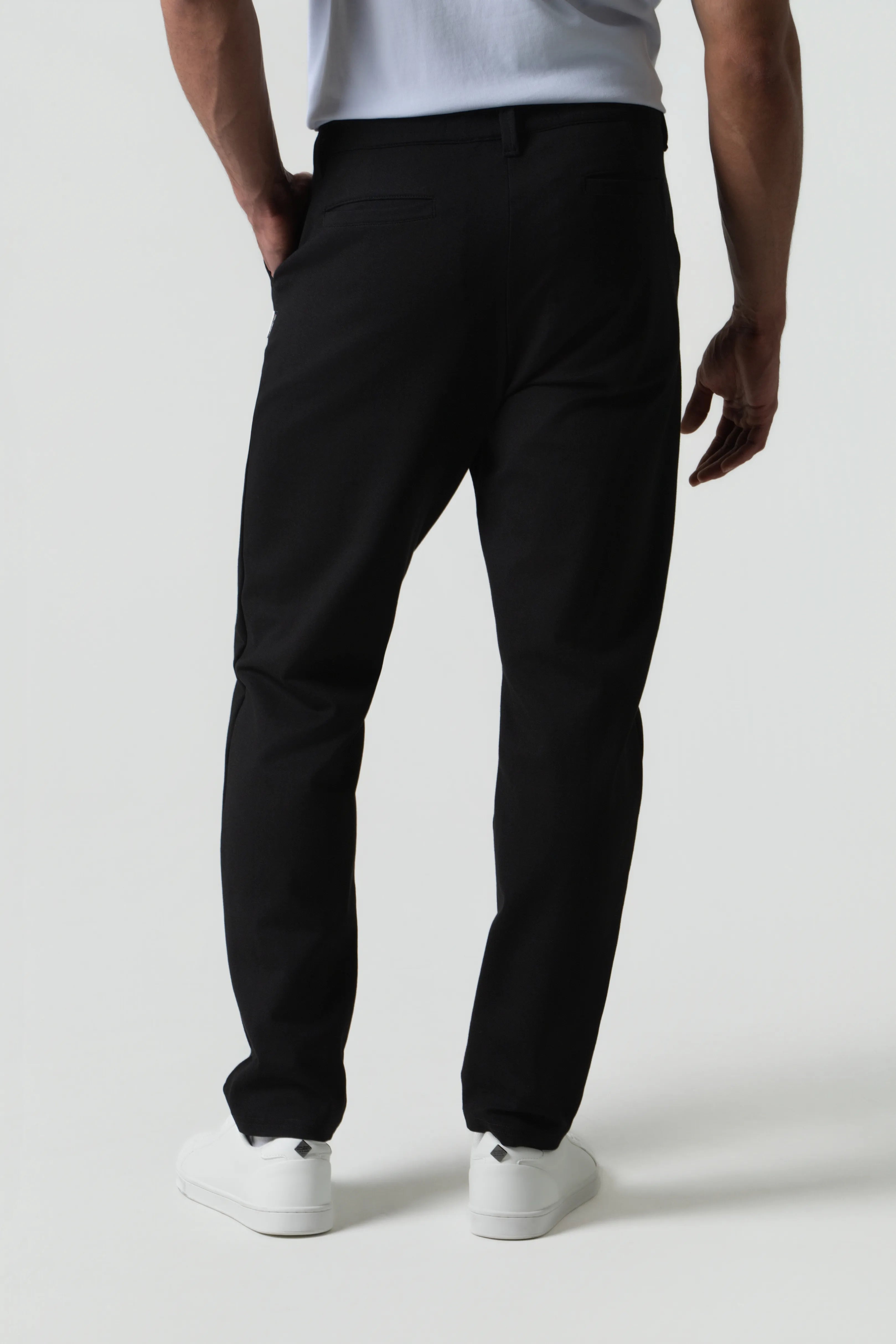 PANTALON TIPO CHINO COLOR NEGRO
