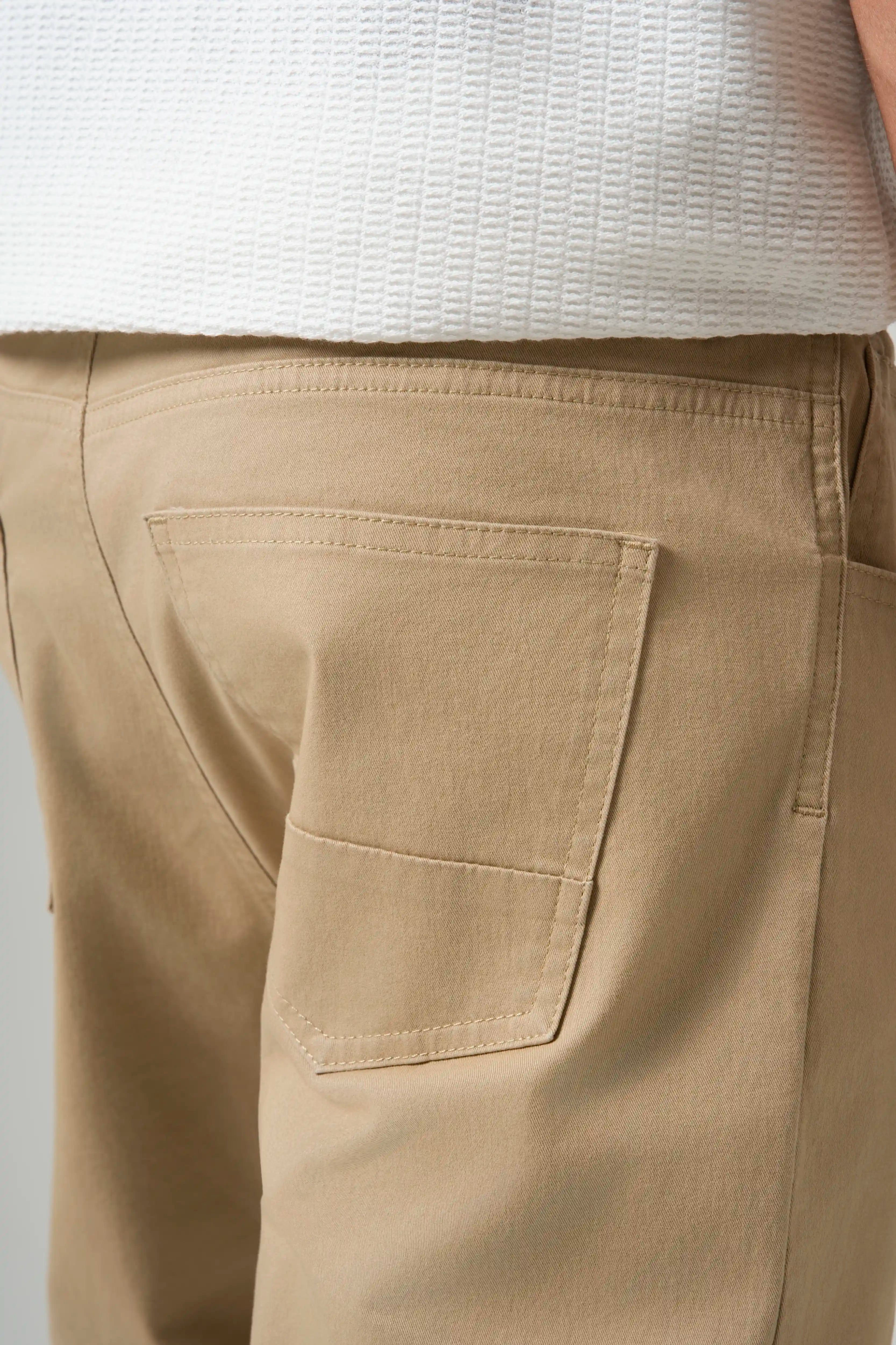 PANTALON 5 BOLSILLOS COLOR BEIGE